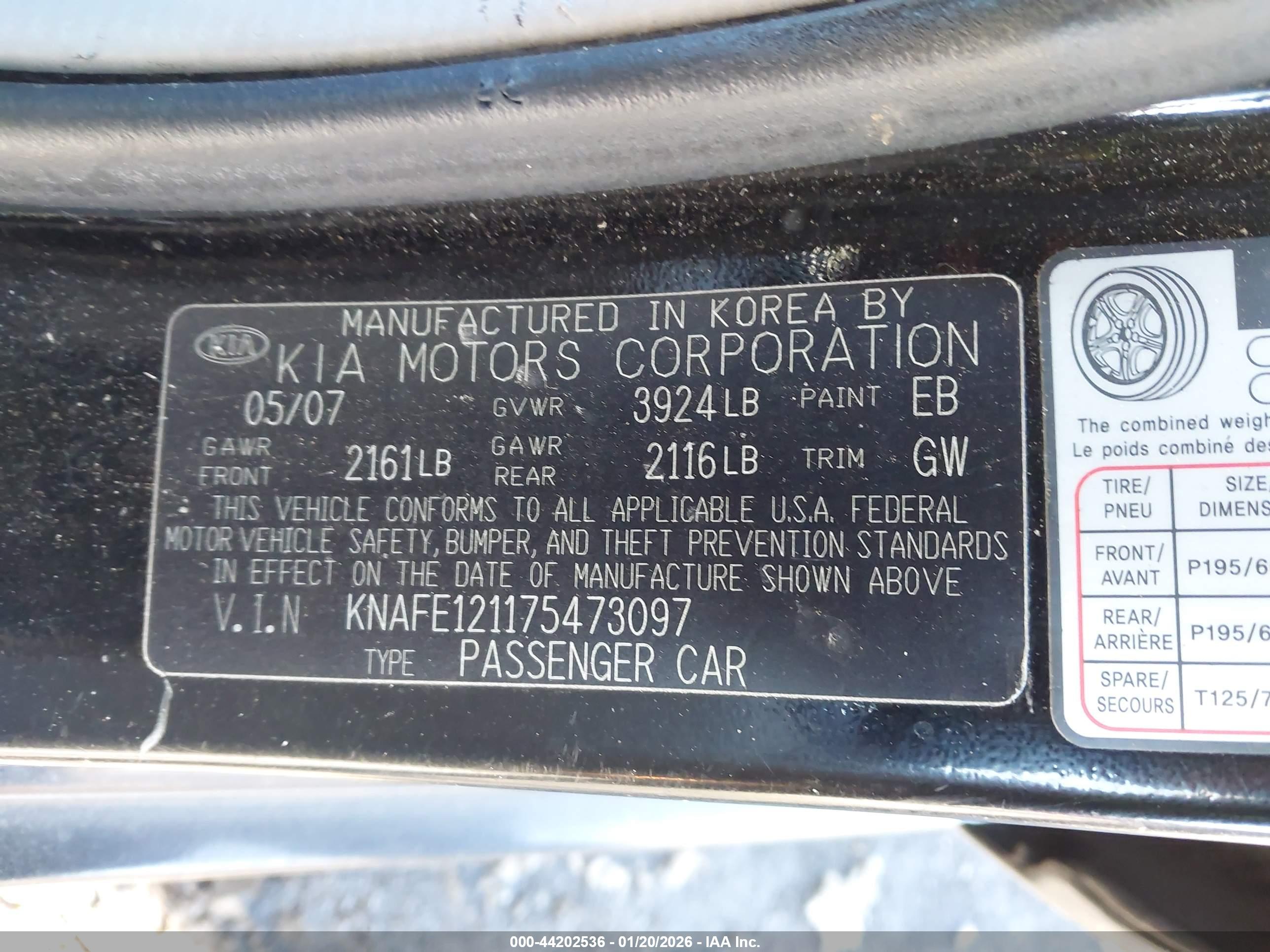 KIA SPECTRA image 9