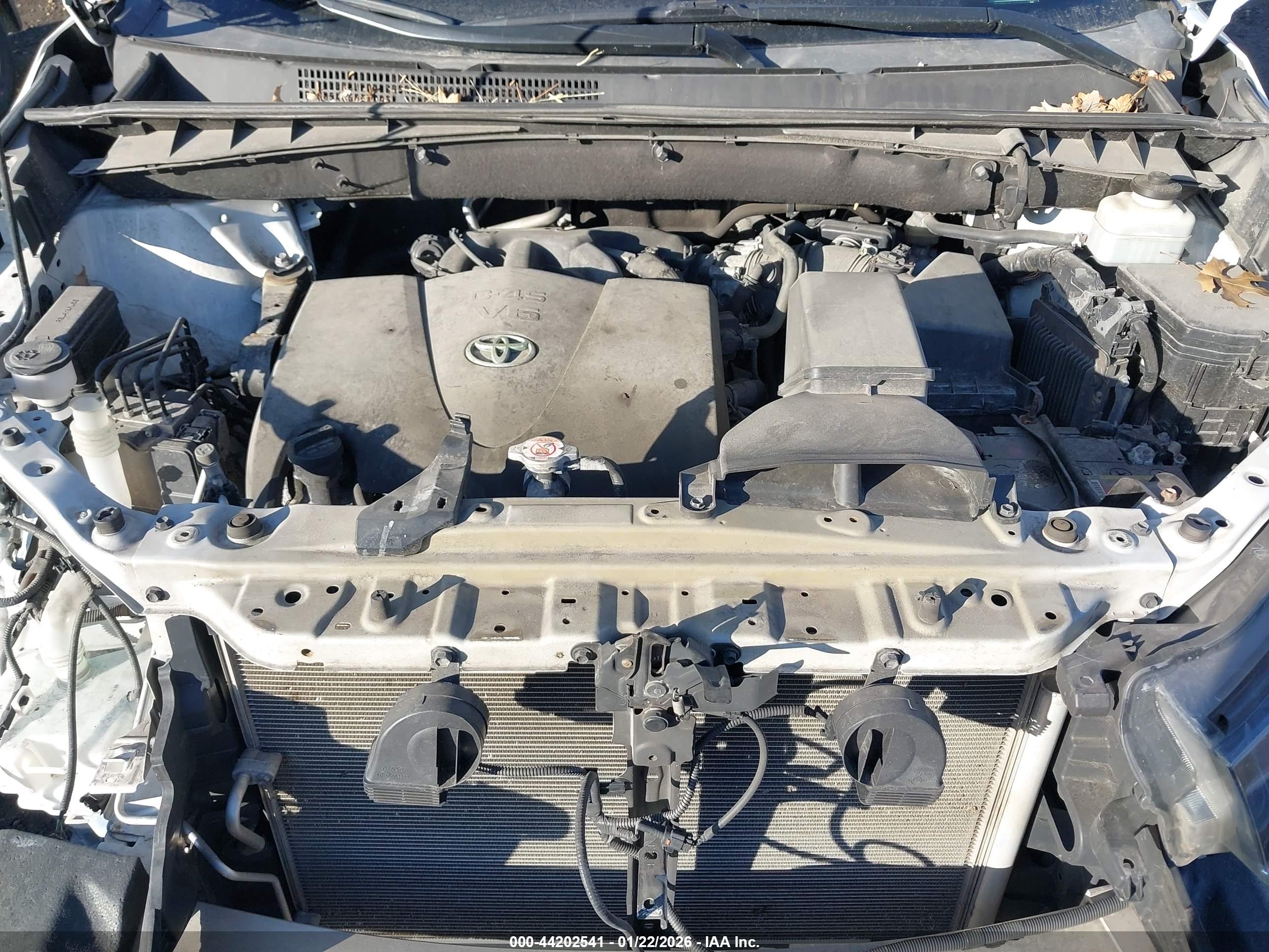 TOYOTA HIGHLANDER image 10