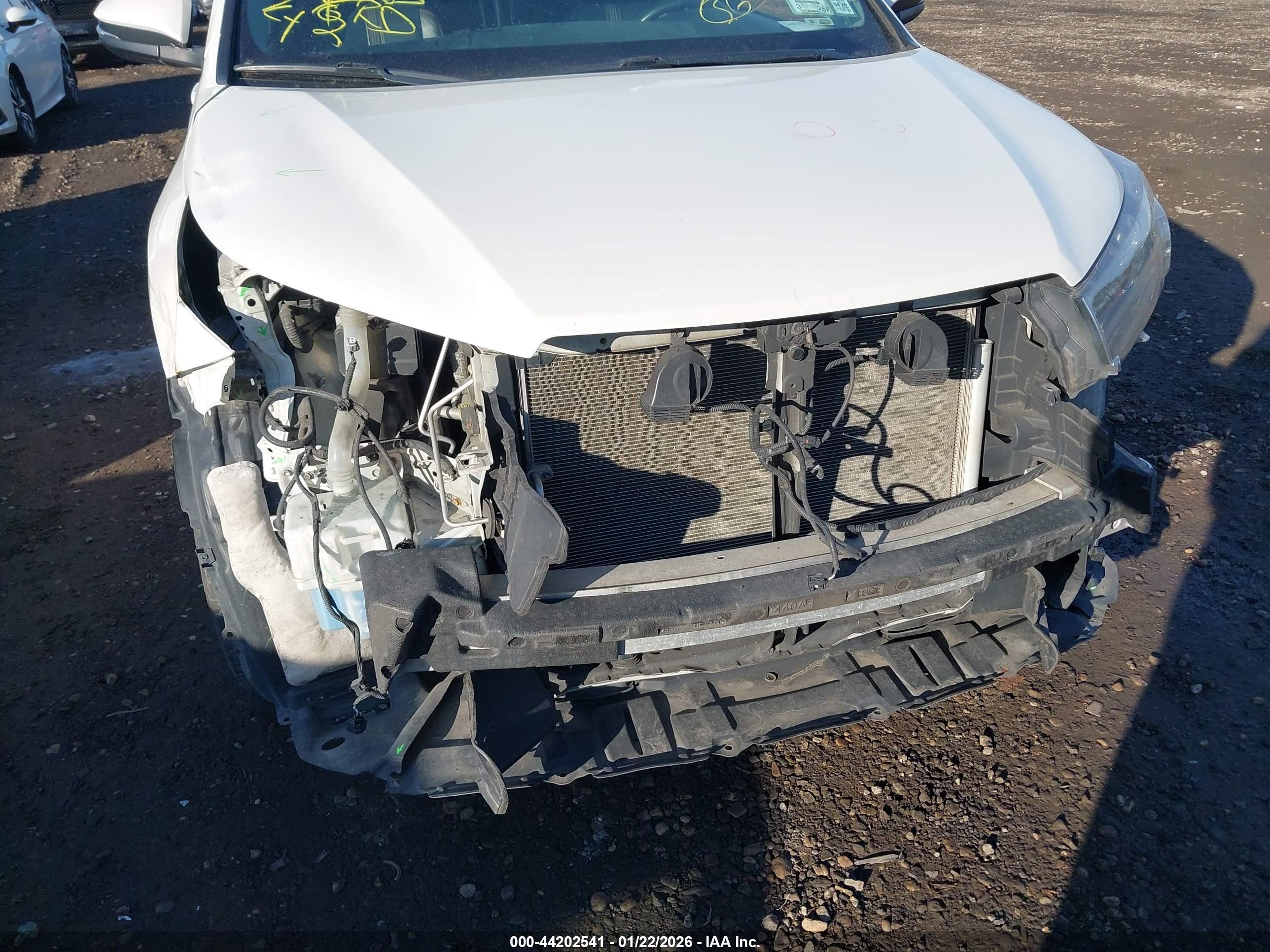 TOYOTA HIGHLANDER image 6