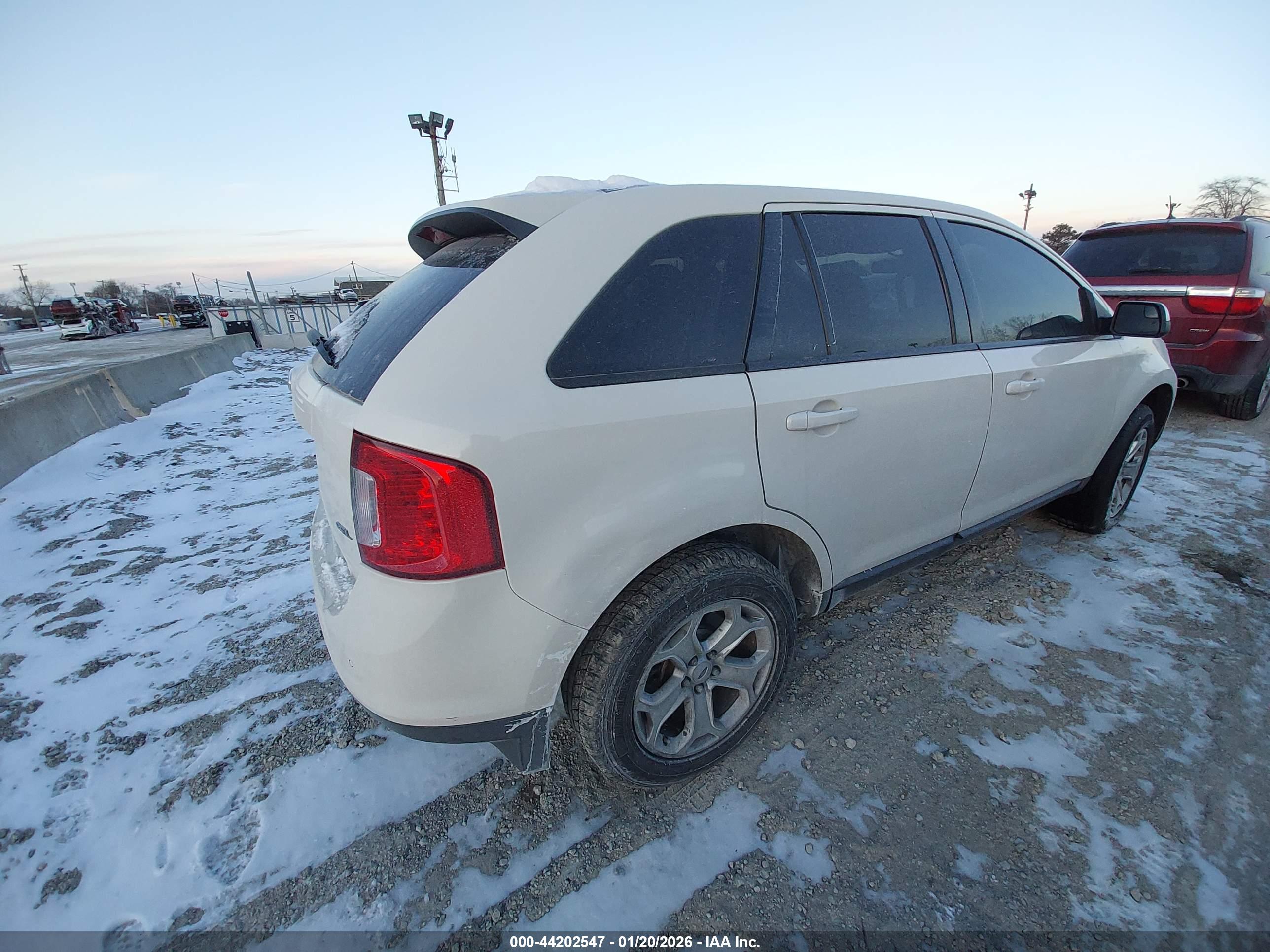 FORD EDGE image 4