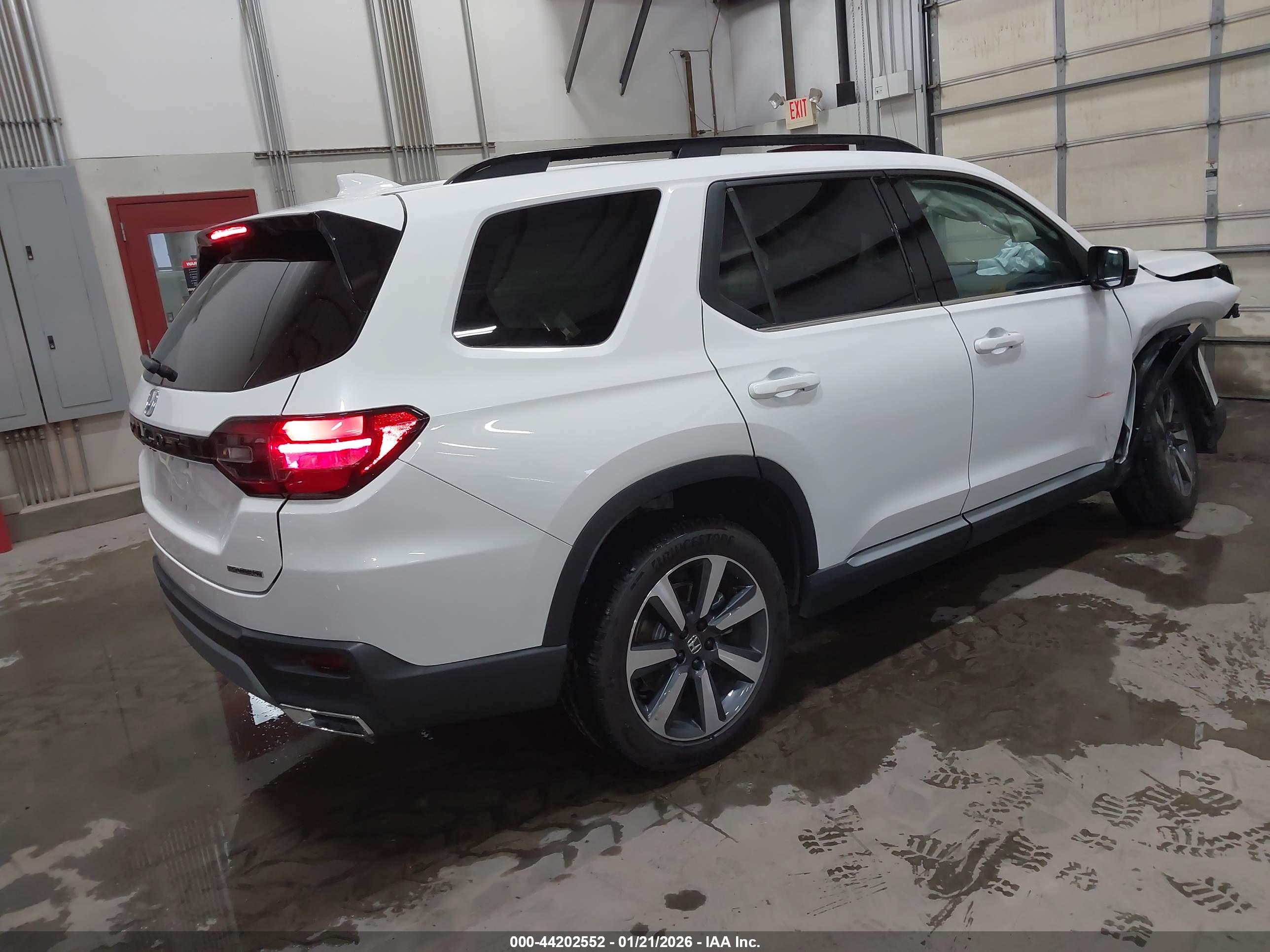 HONDA PILOT image 4