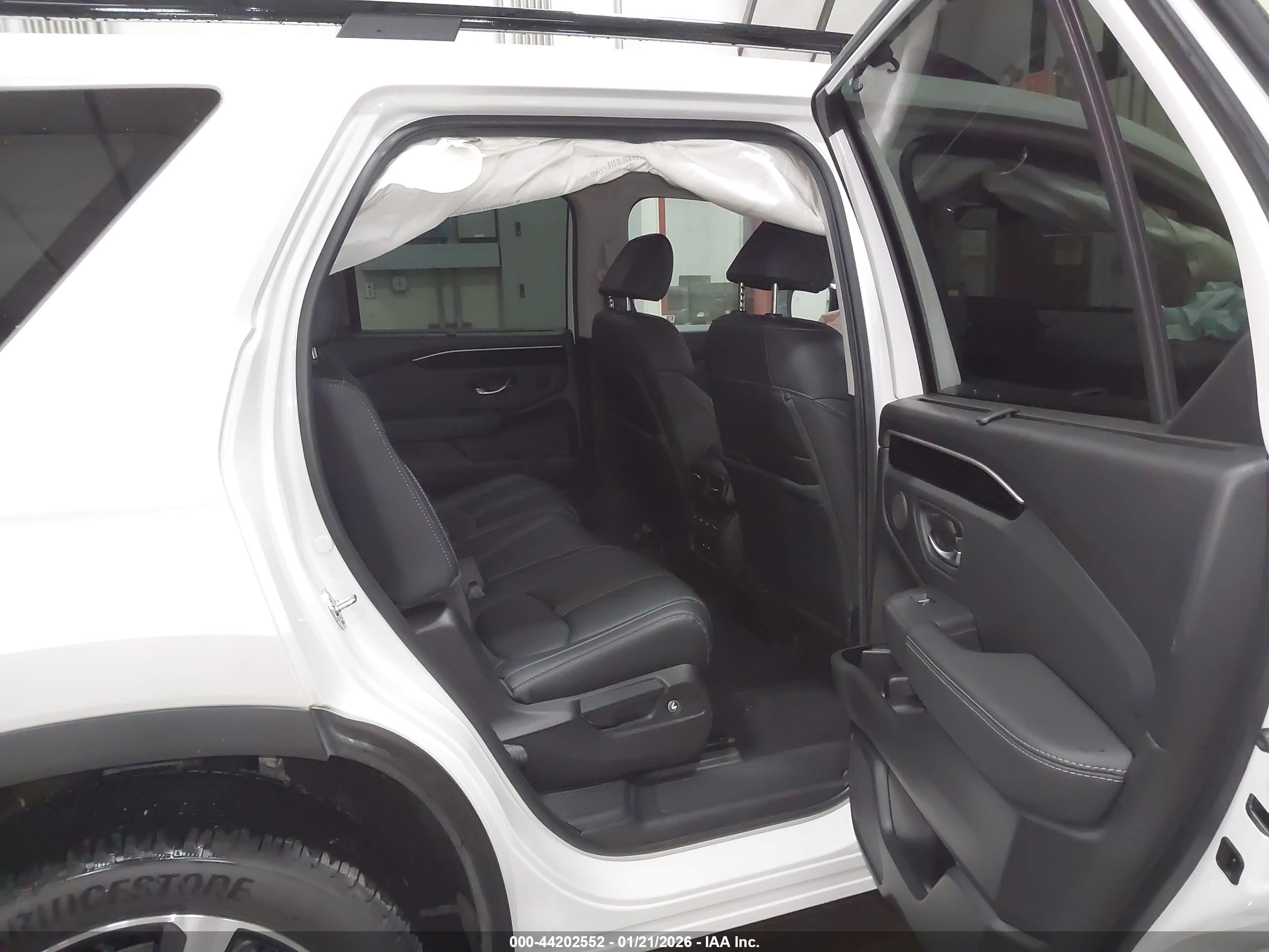 HONDA PILOT image 8