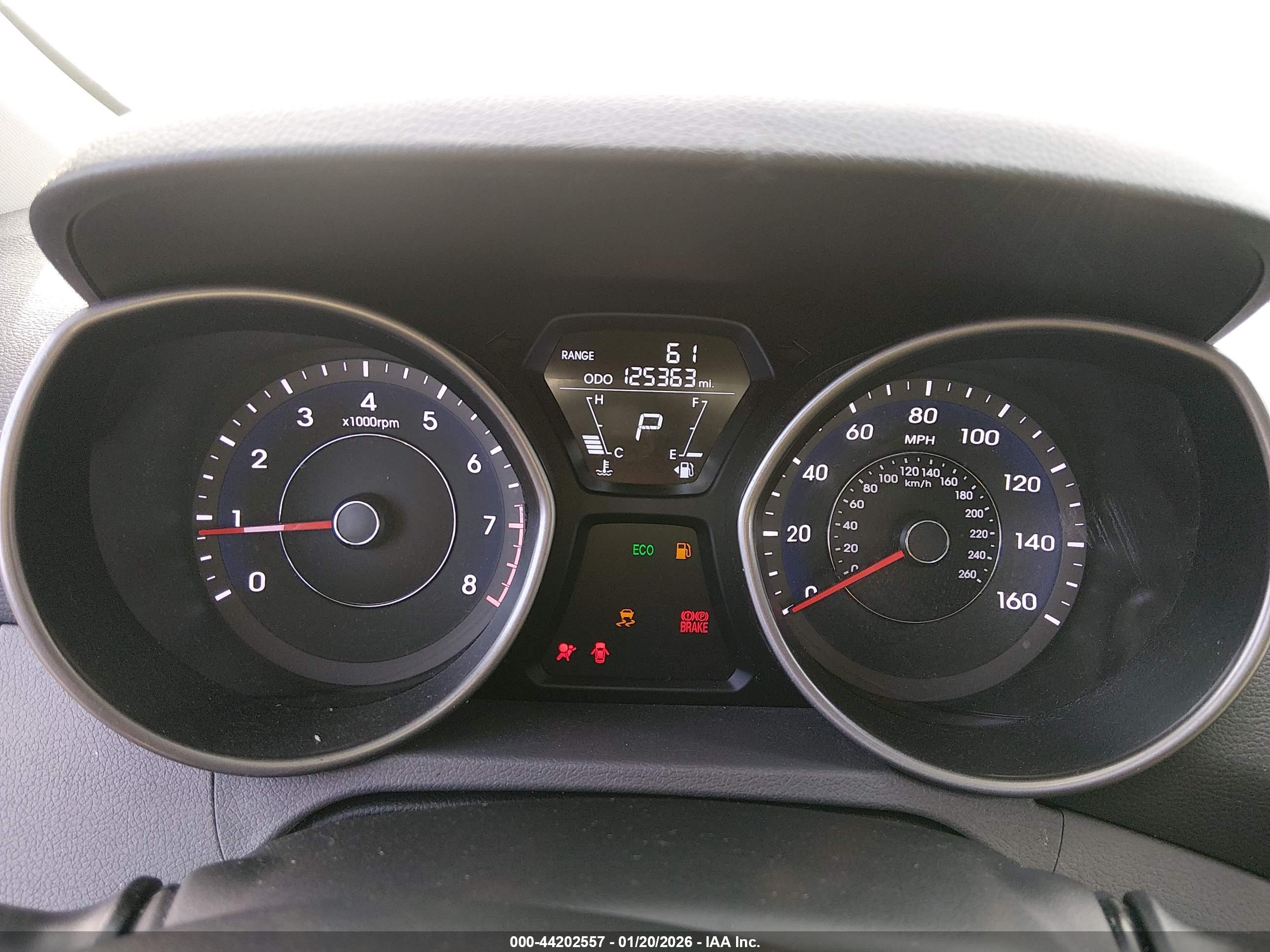 HYUNDAI ELANTRA image 7