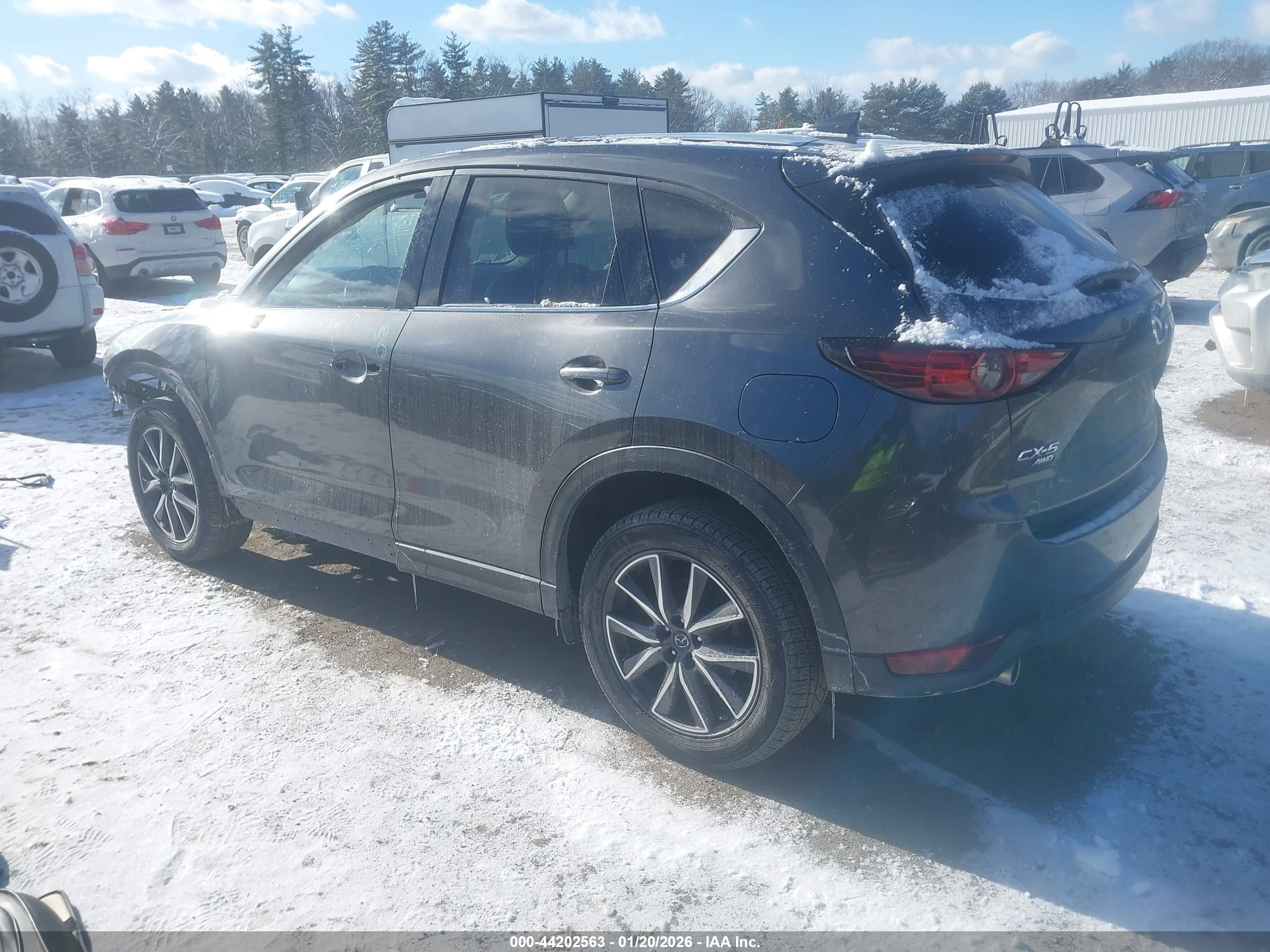 MAZDA CX-5 image 3