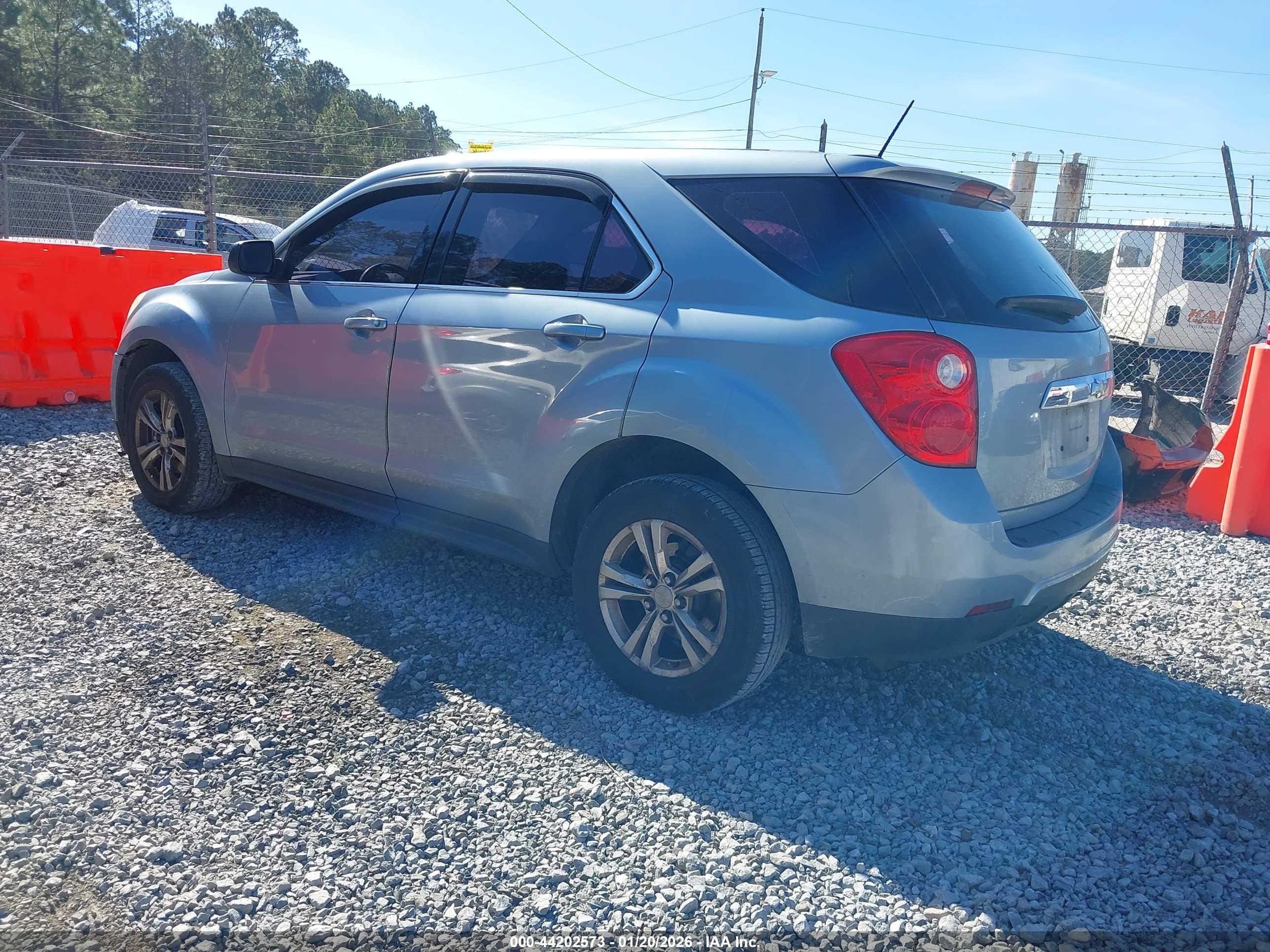 CHEVROLET EQUINOX image 3