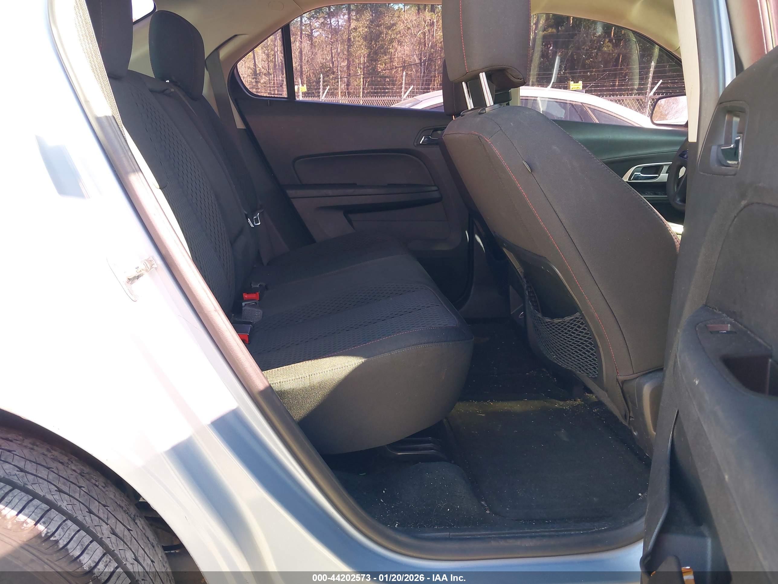 CHEVROLET EQUINOX image 8