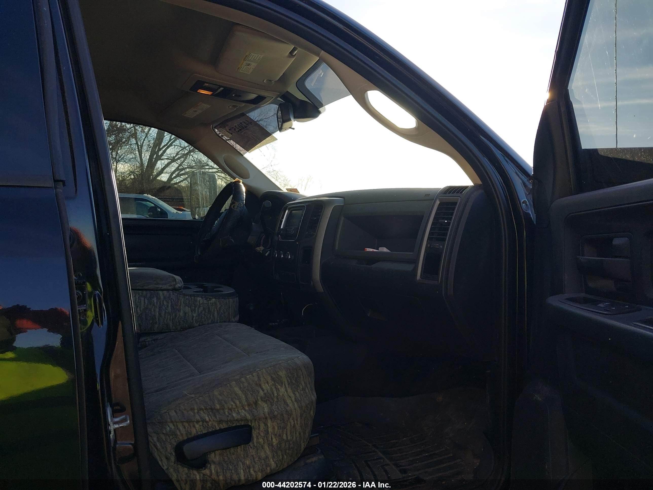 RAM 2500 image 5