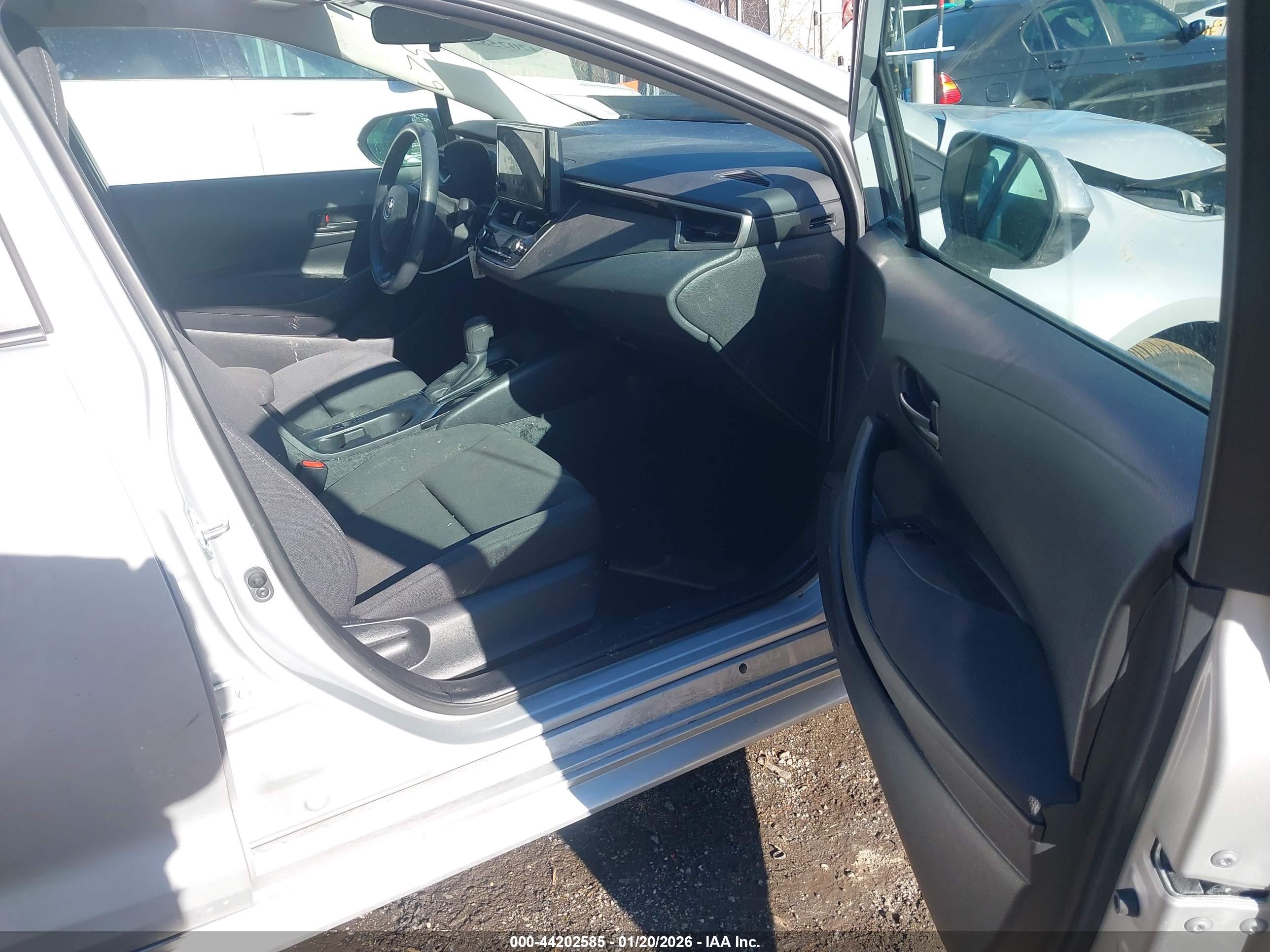 TOYOTA COROLLA image 5