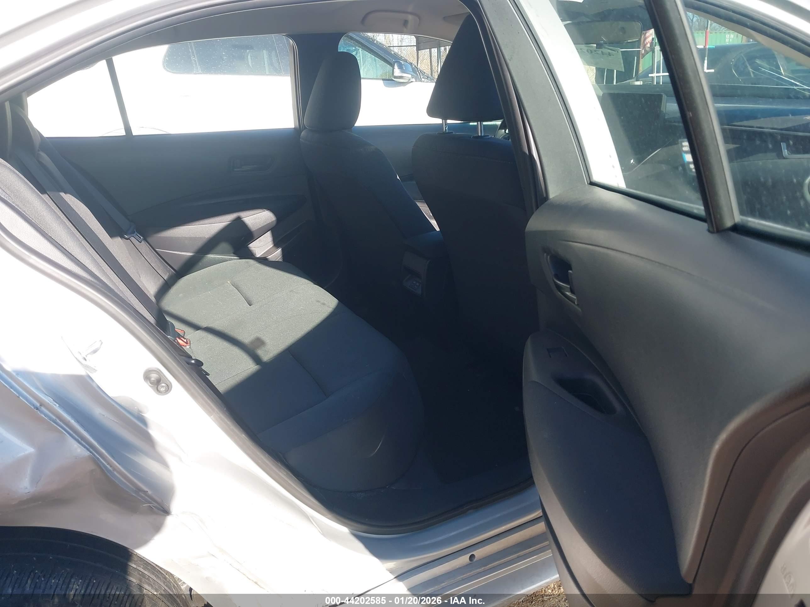 TOYOTA COROLLA image 8
