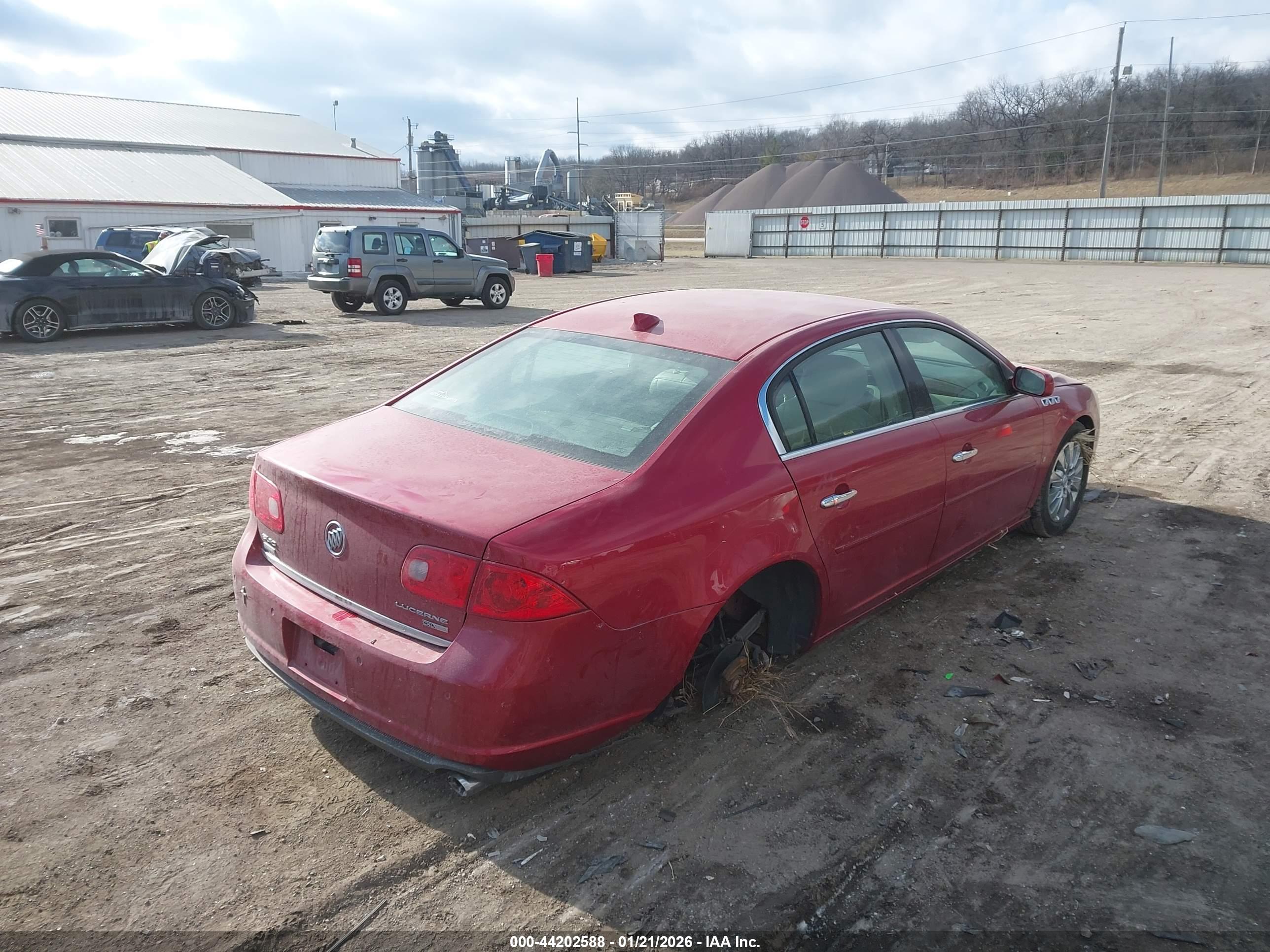 BUICK LUCERNE image 4