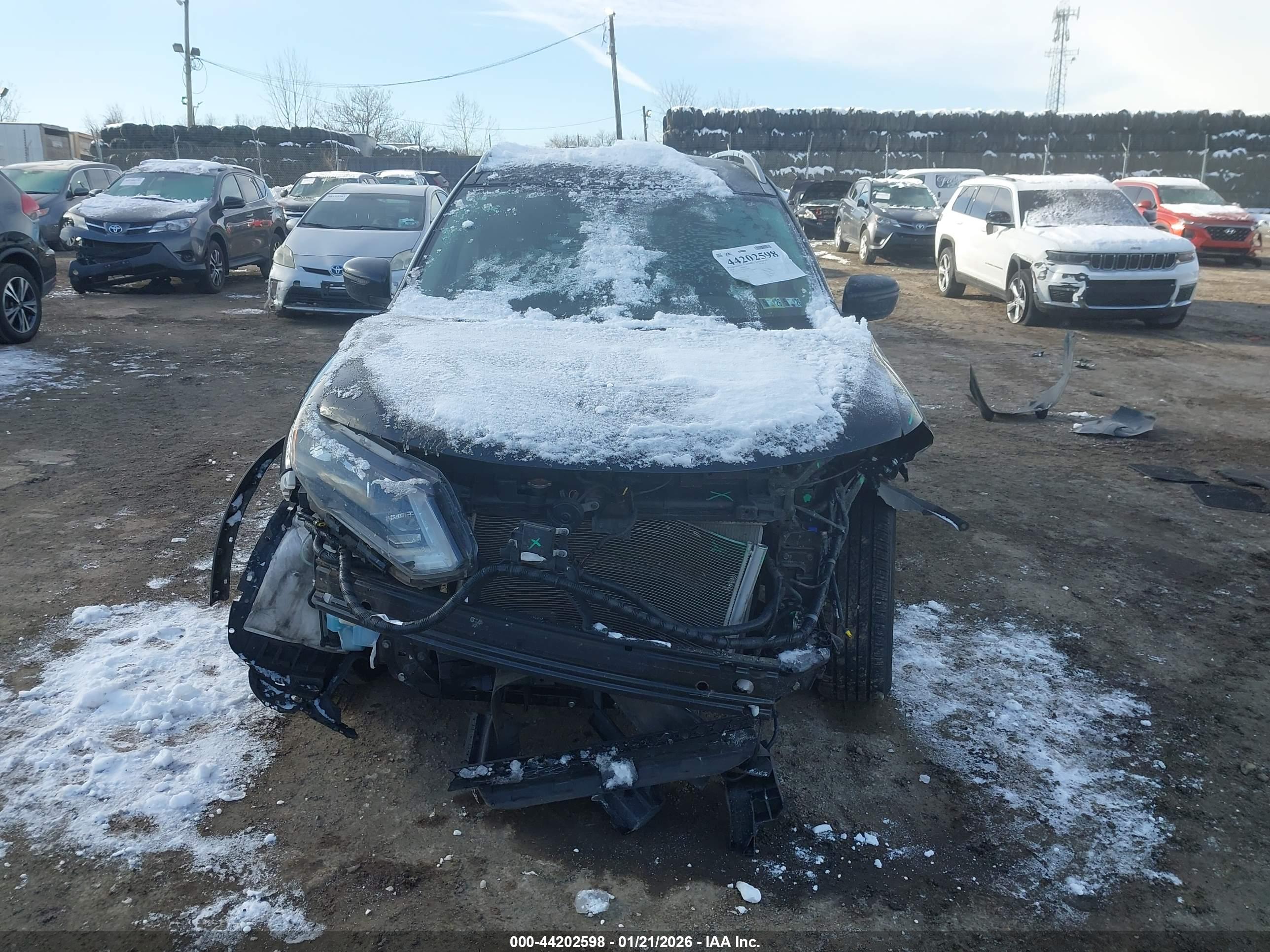 NISSAN ROGUE image 6