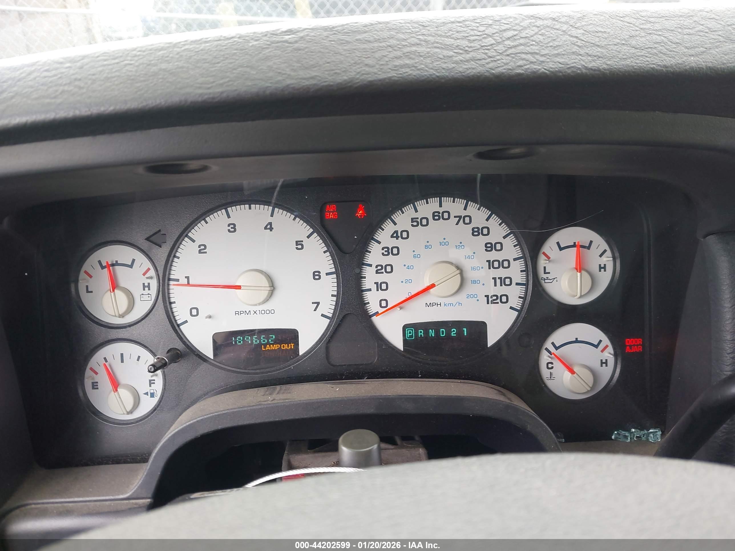 DODGE RAM image 7