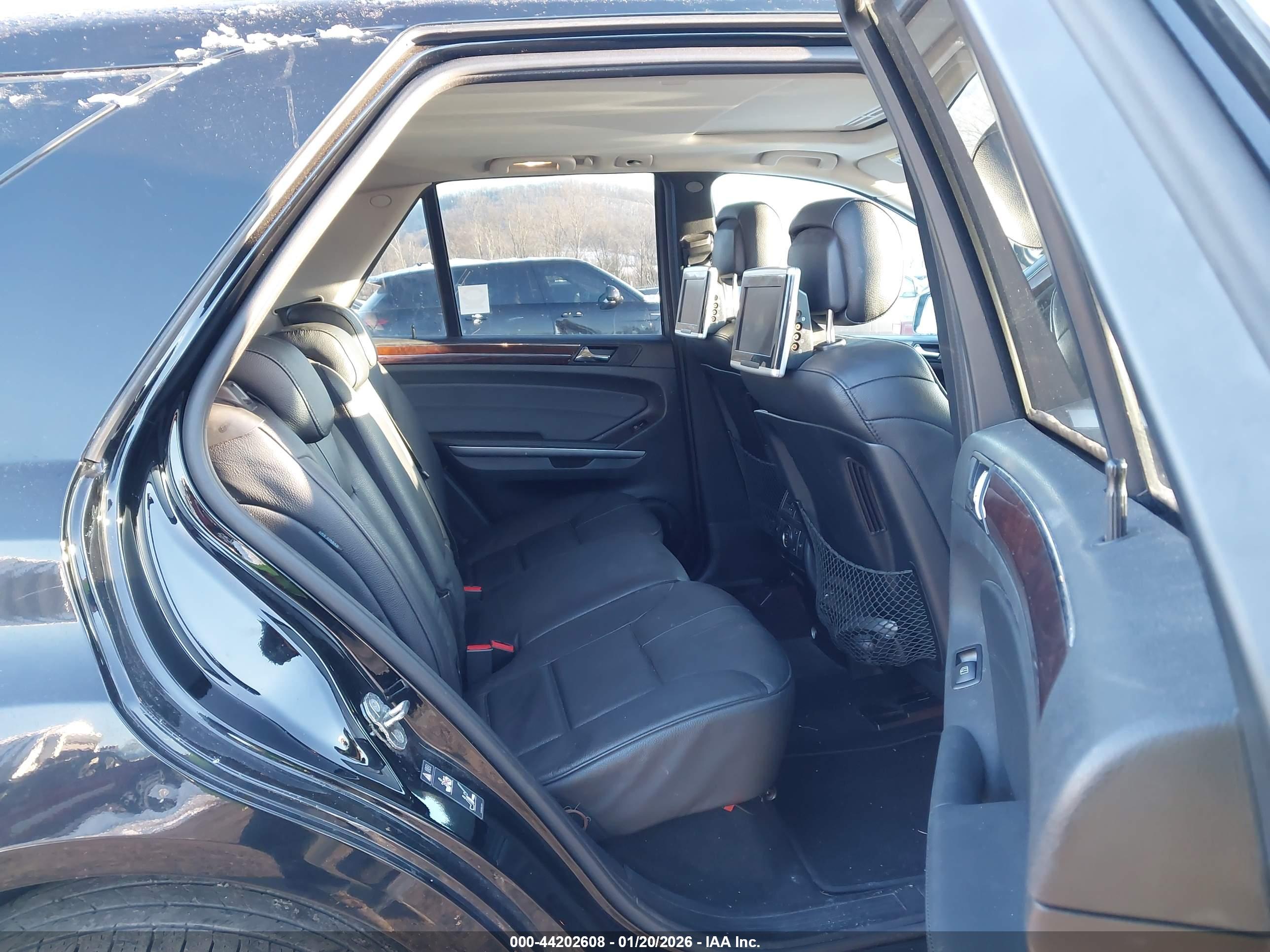 MERCEDES-BENZ ML image 8