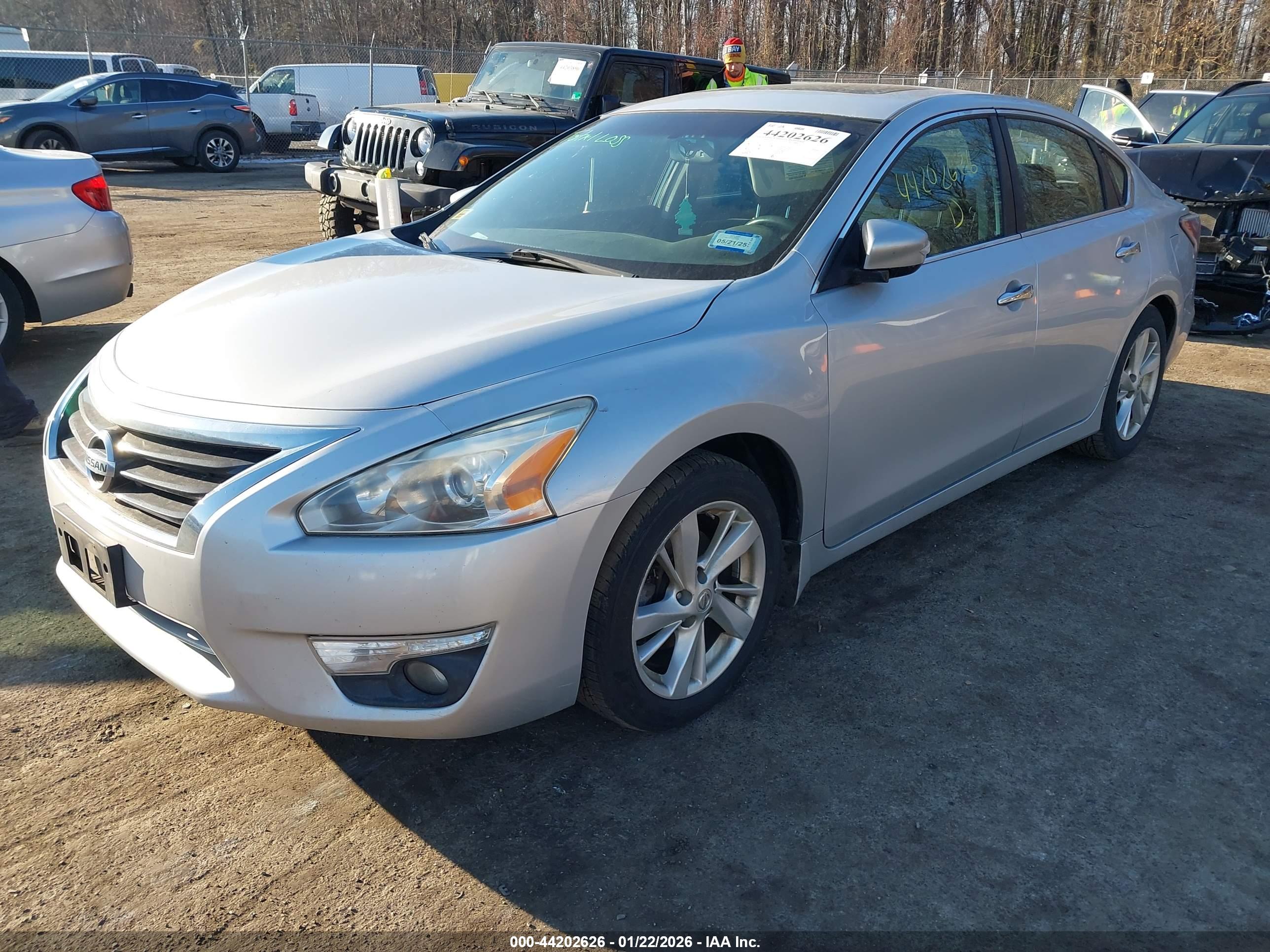NISSAN ALTIMA image 2