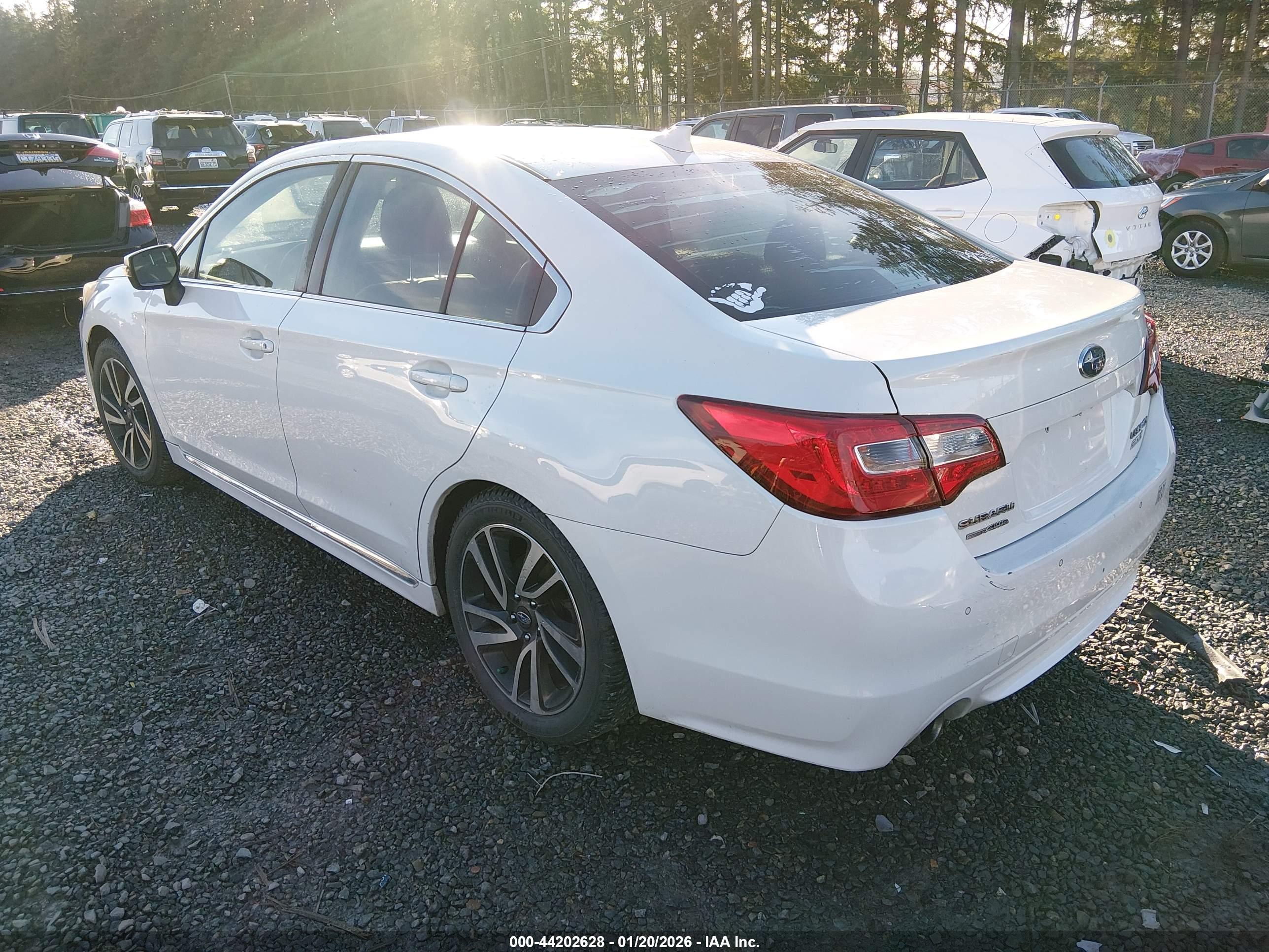 SUBARU LEGACY image 3