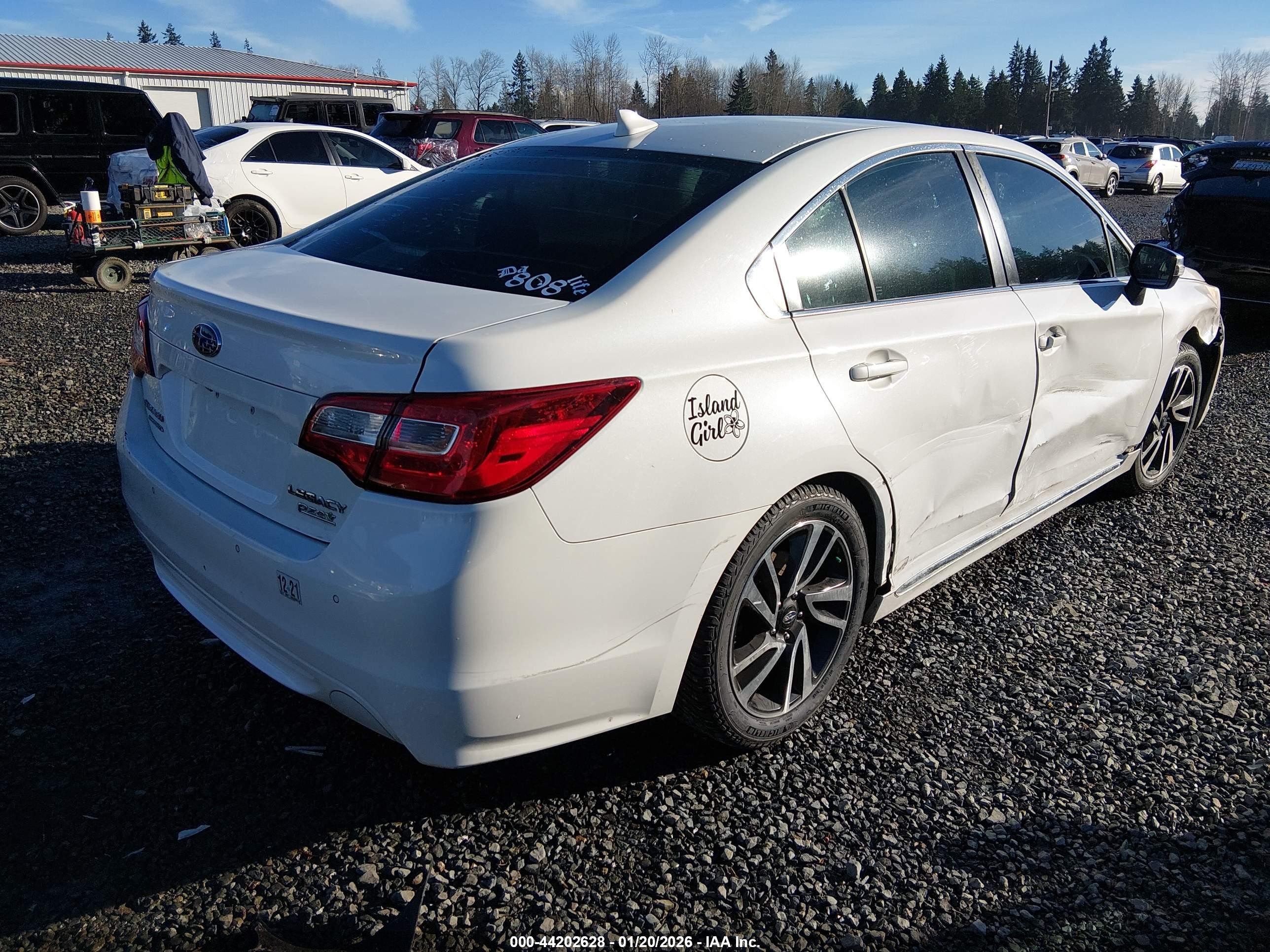 SUBARU LEGACY image 4