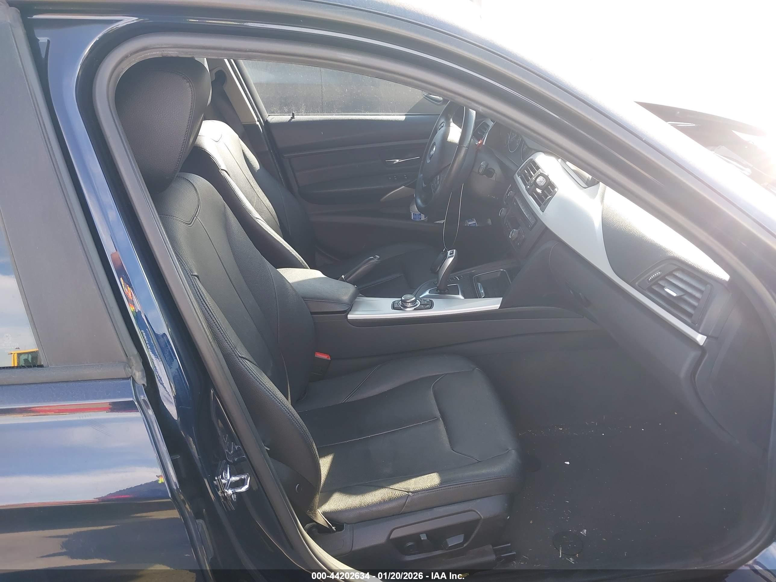 BMW 328I image 5