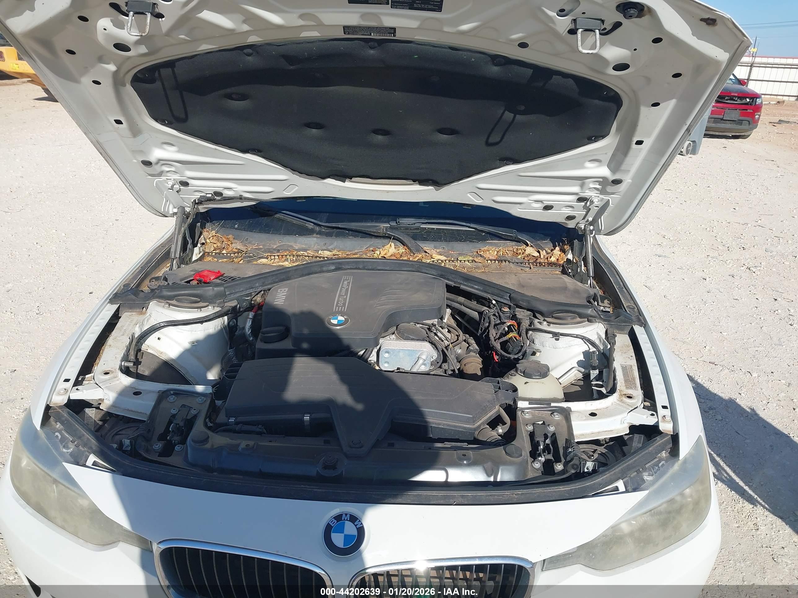 BMW 328I image 10