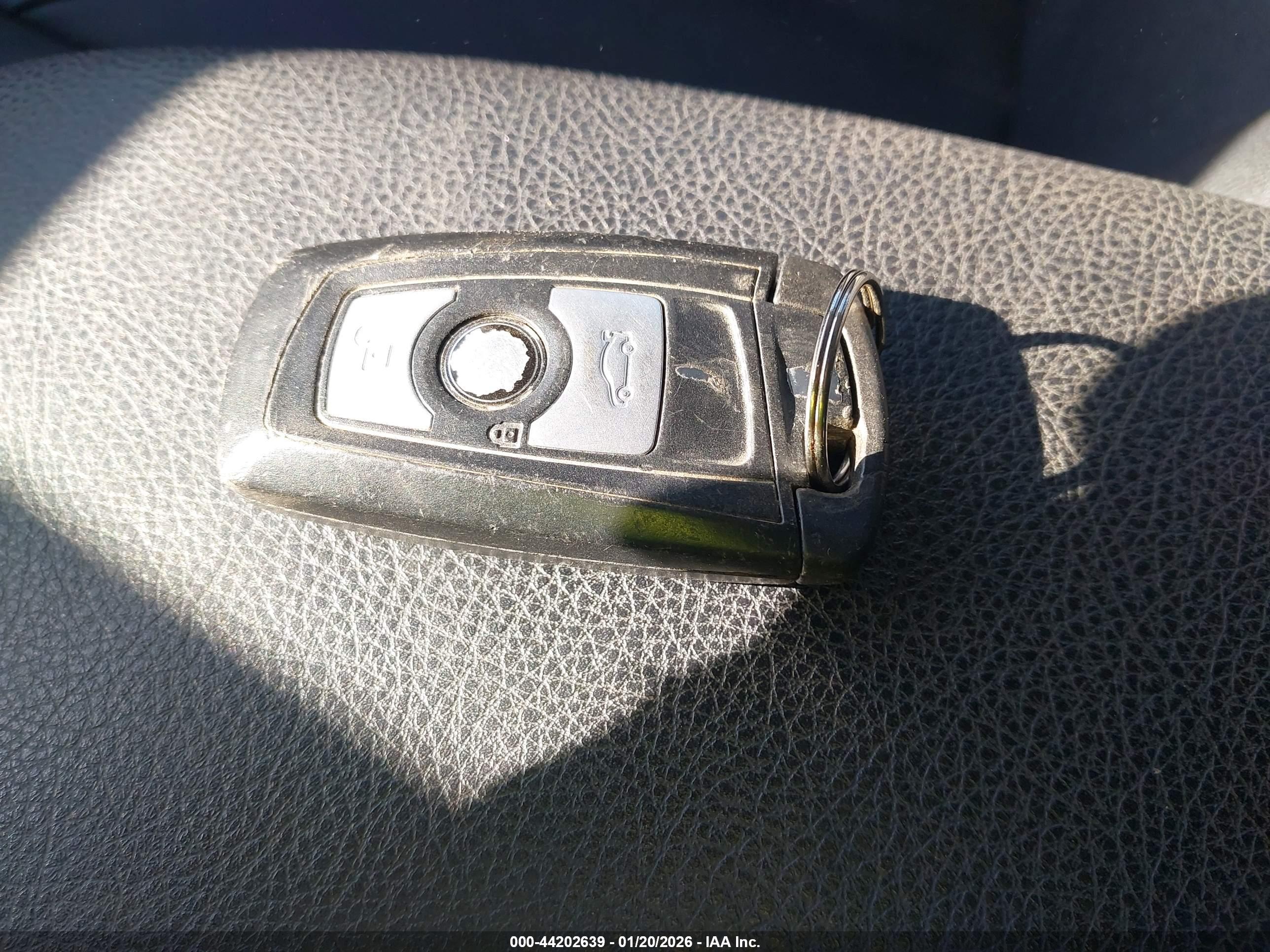 BMW 328I image 11