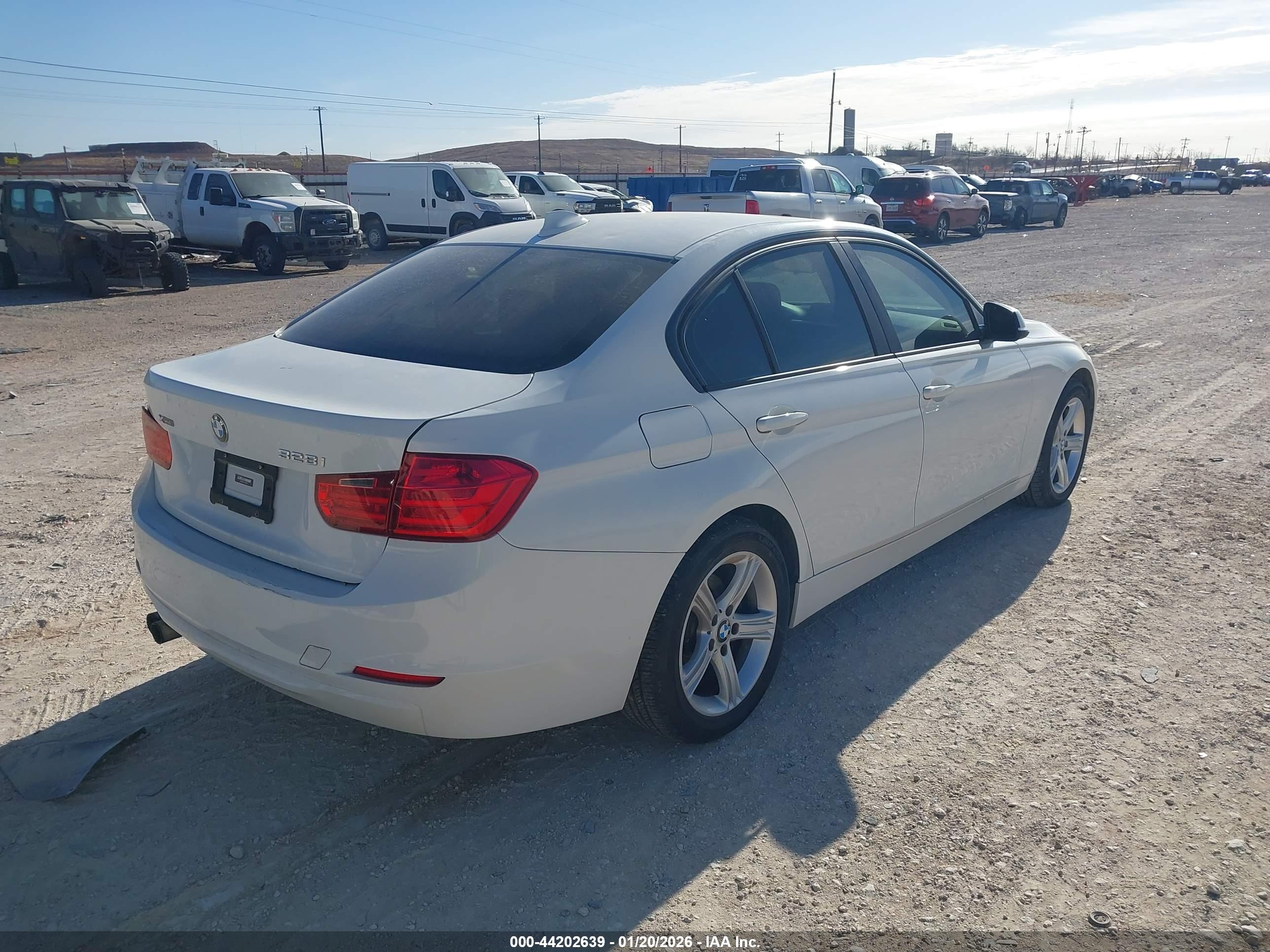 BMW 328I image 4