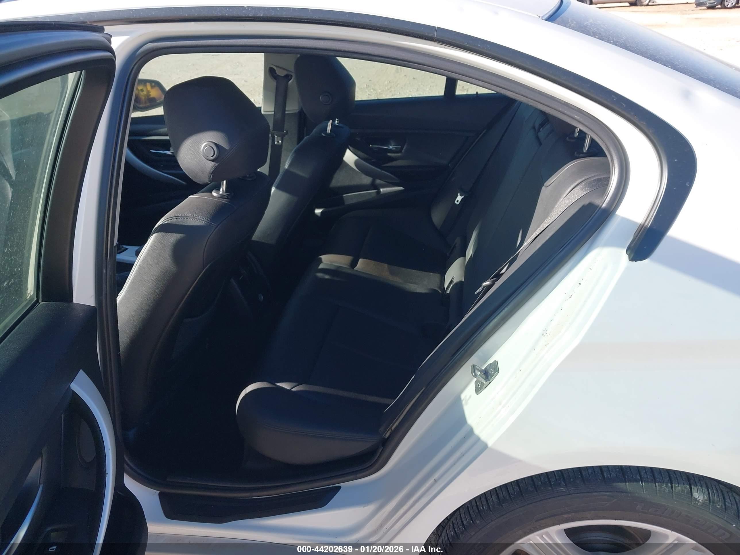 BMW 328I image 8