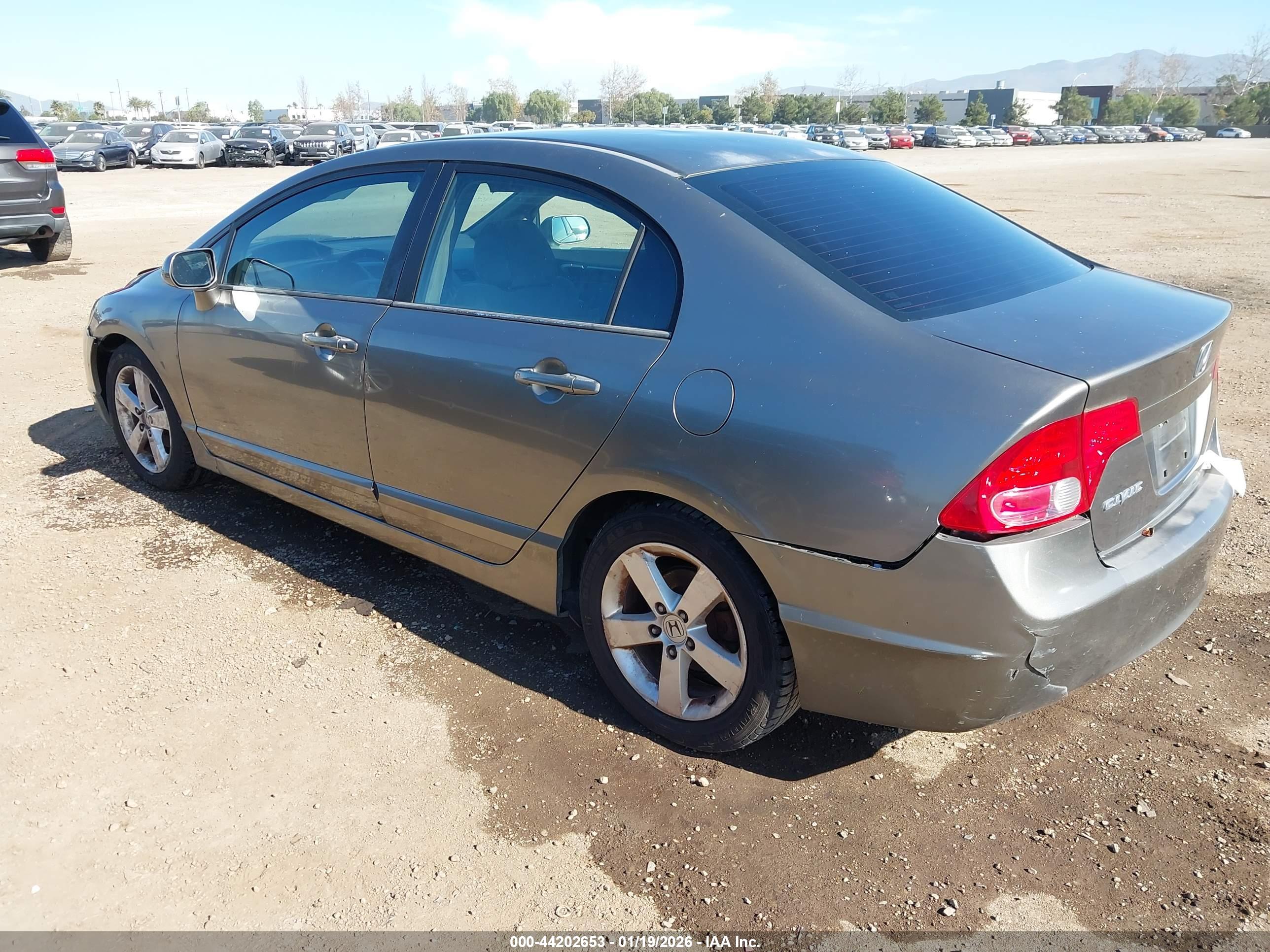 HONDA CIVIC image 3