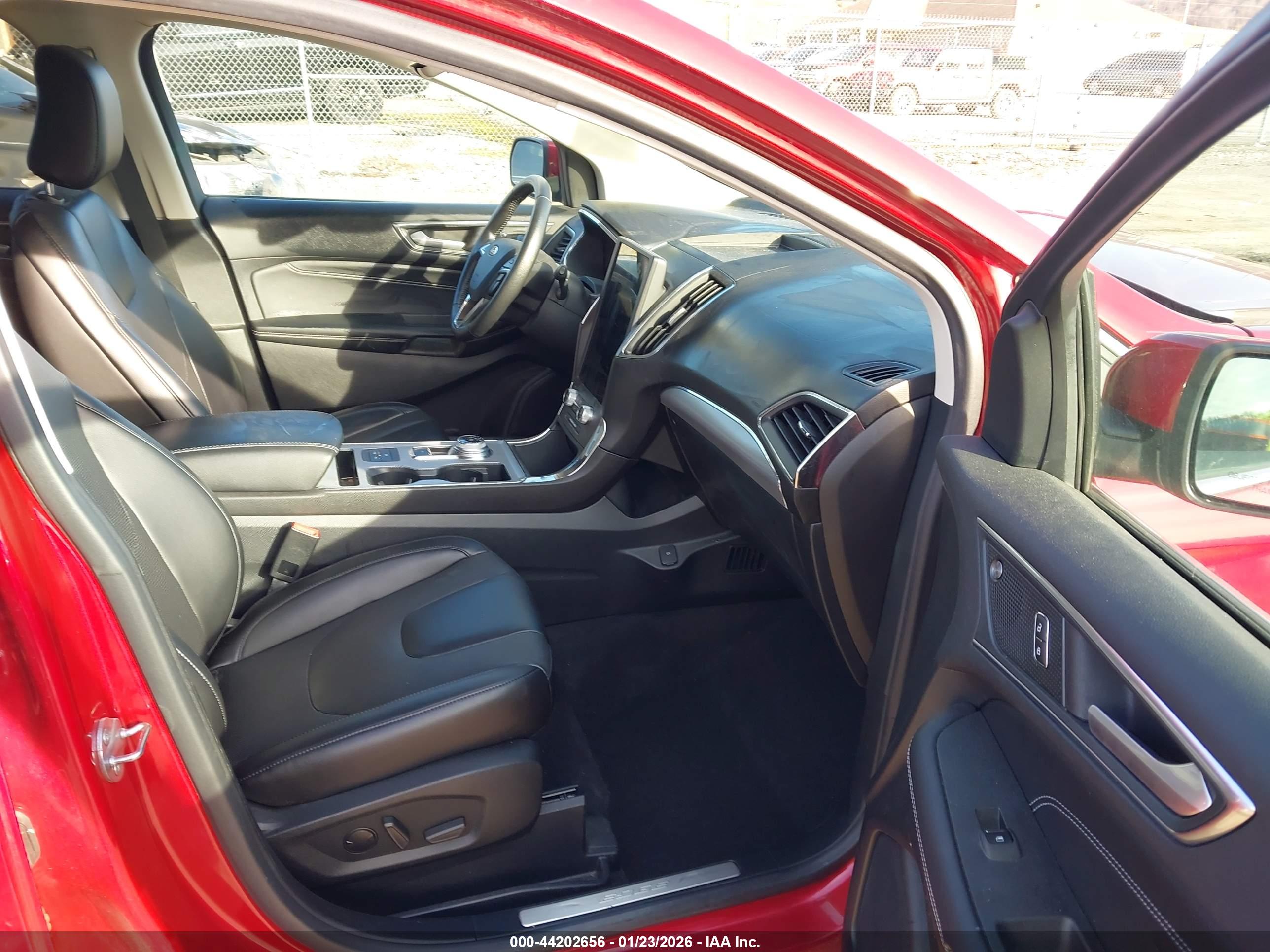 FORD EDGE image 5