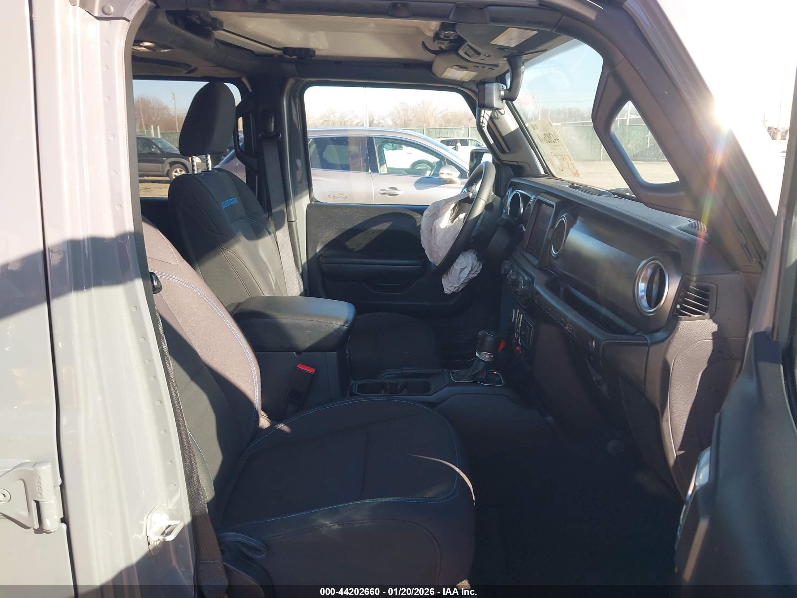JEEP WRANGLER image 5
