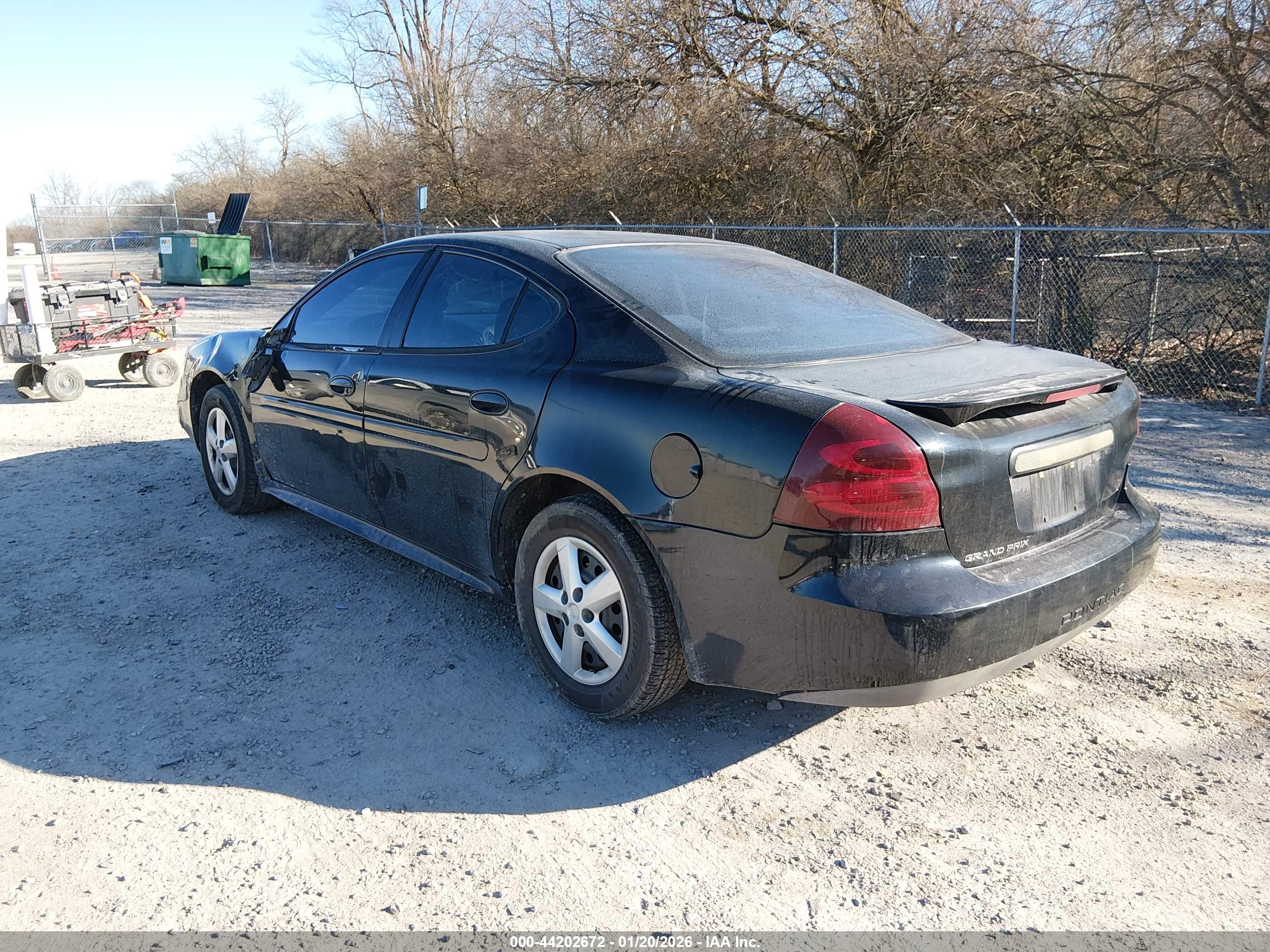 PONTIAC GRAND image 3