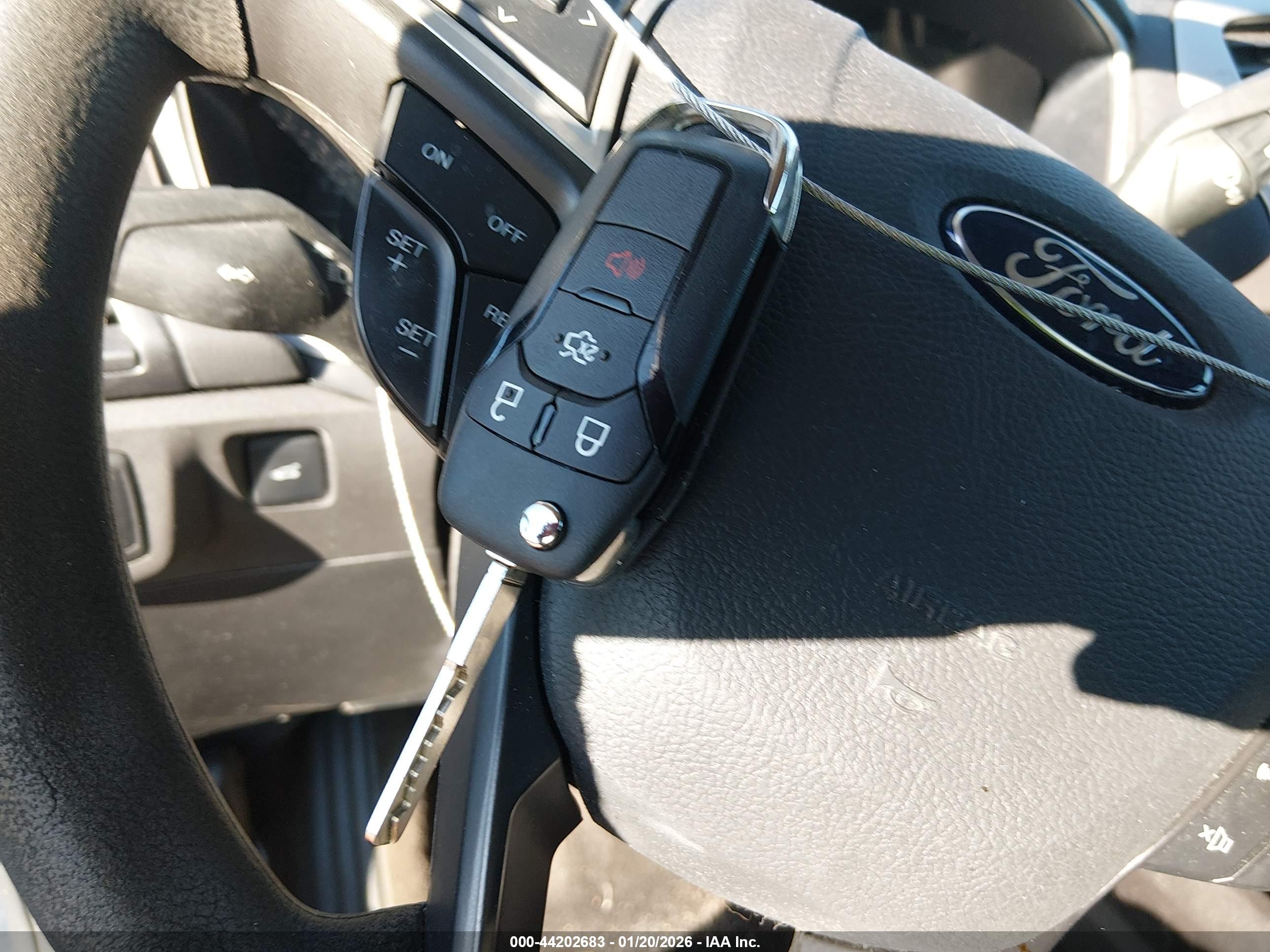 FORD FUSION image 11