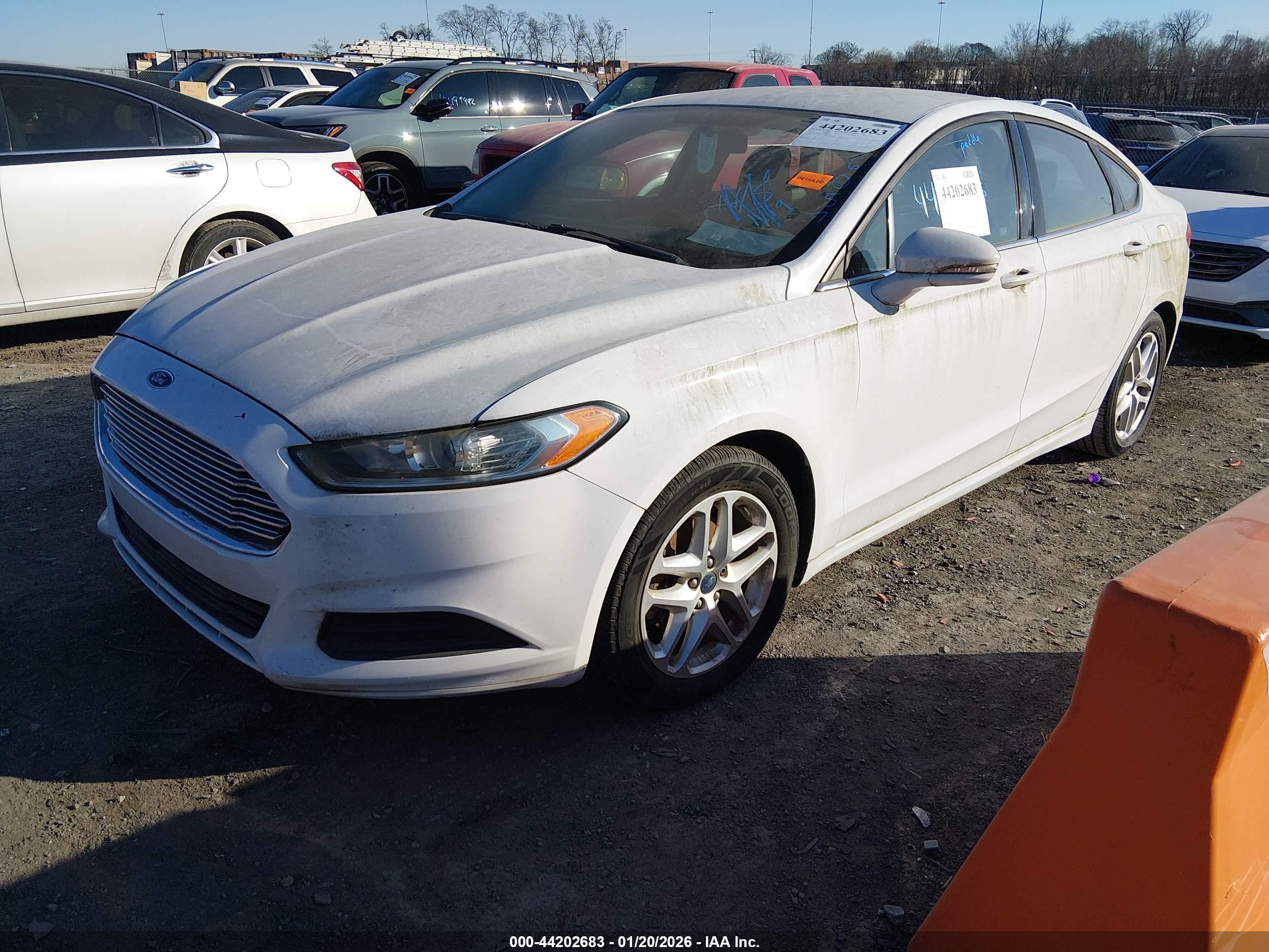 FORD FUSION image 2