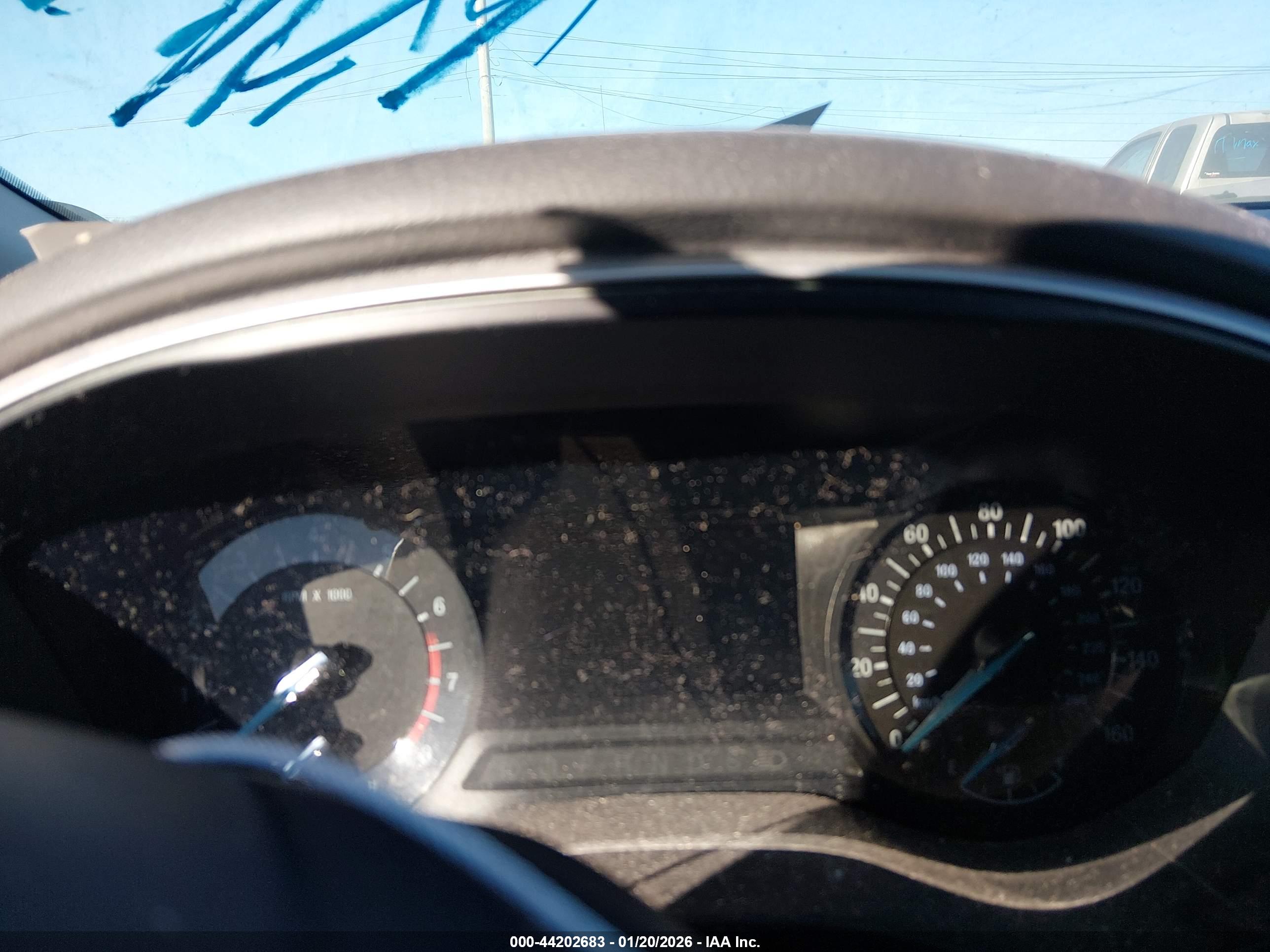 FORD FUSION image 7