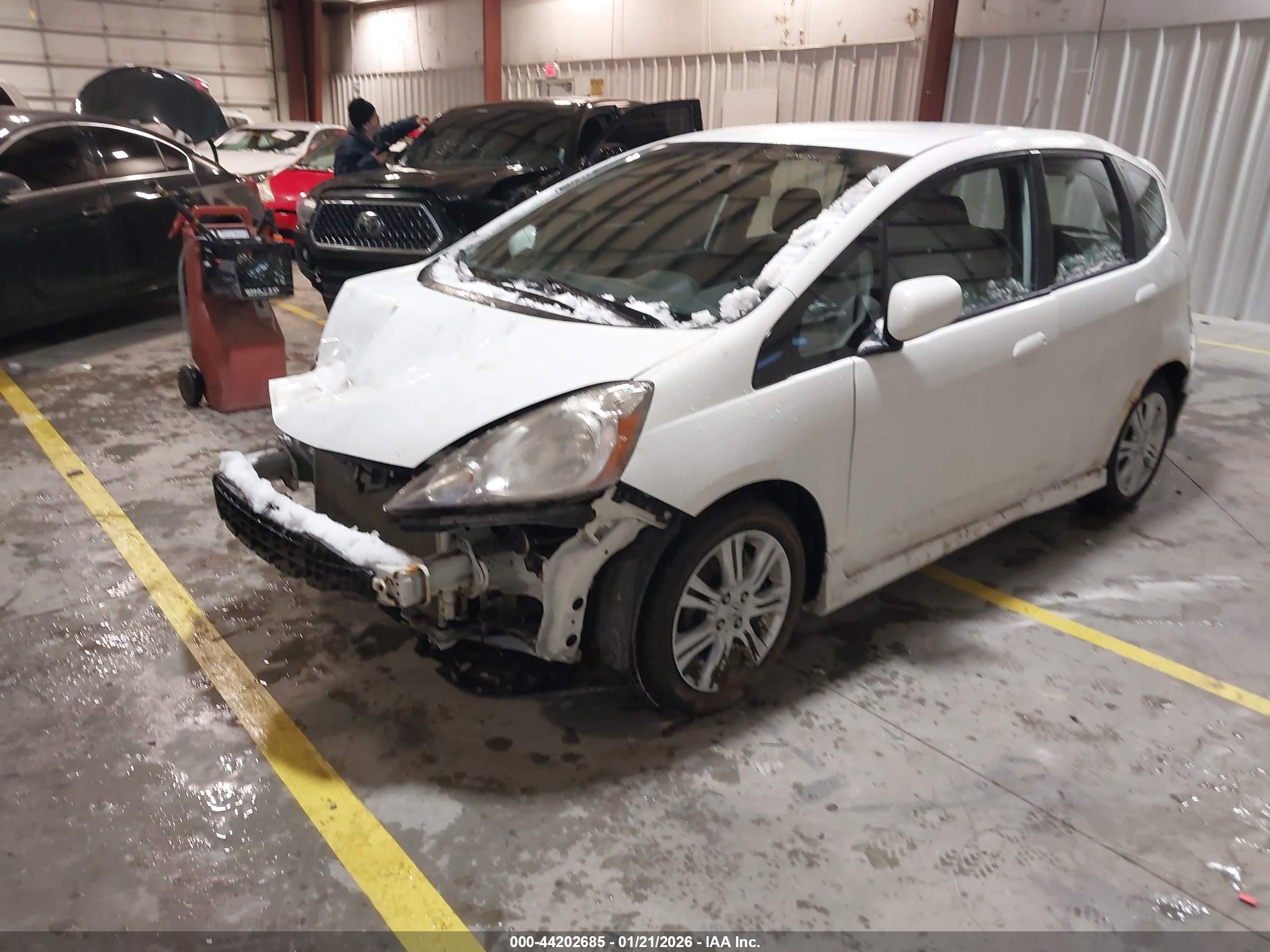 HONDA FIT image 2