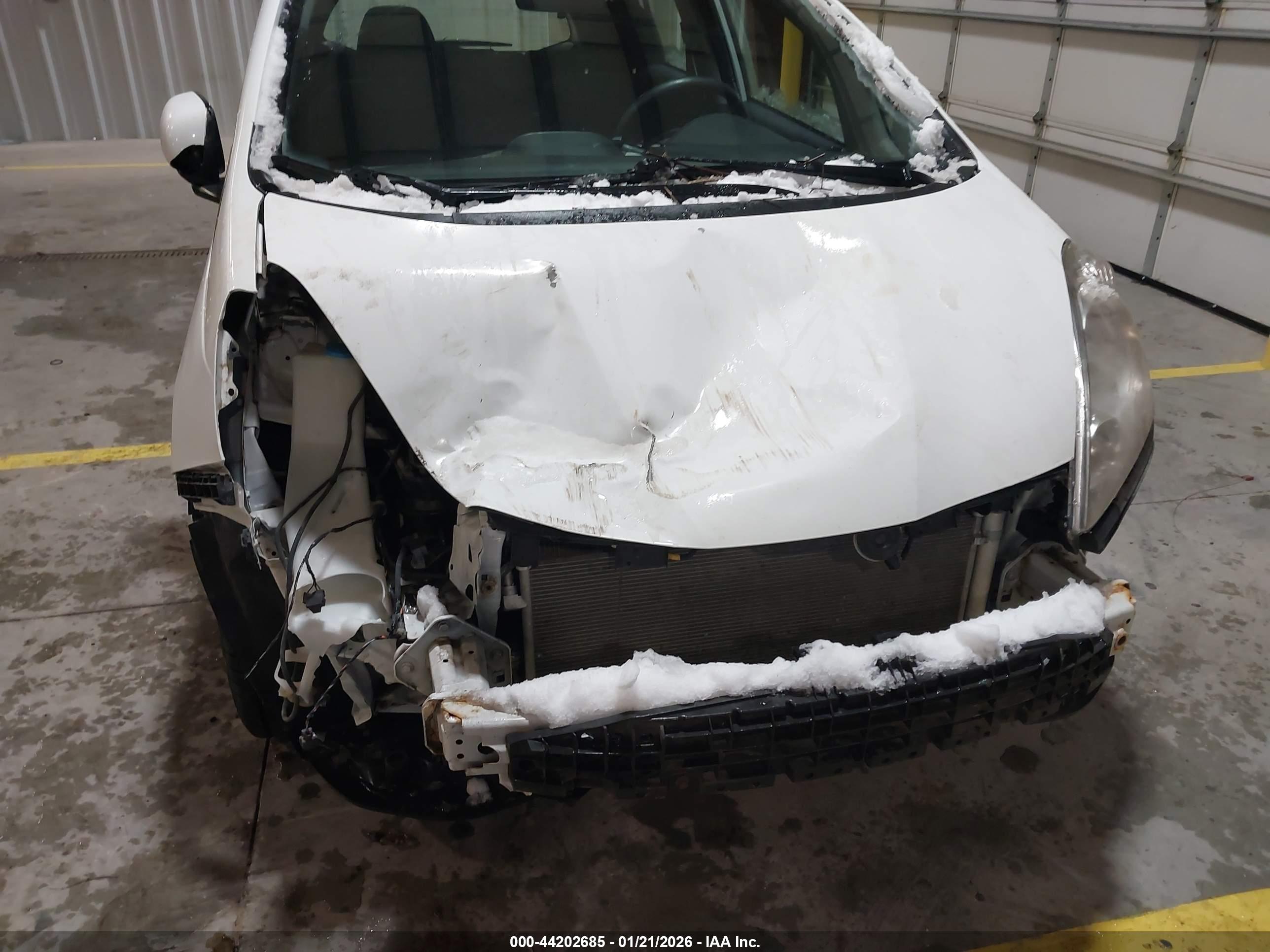 HONDA FIT image 6