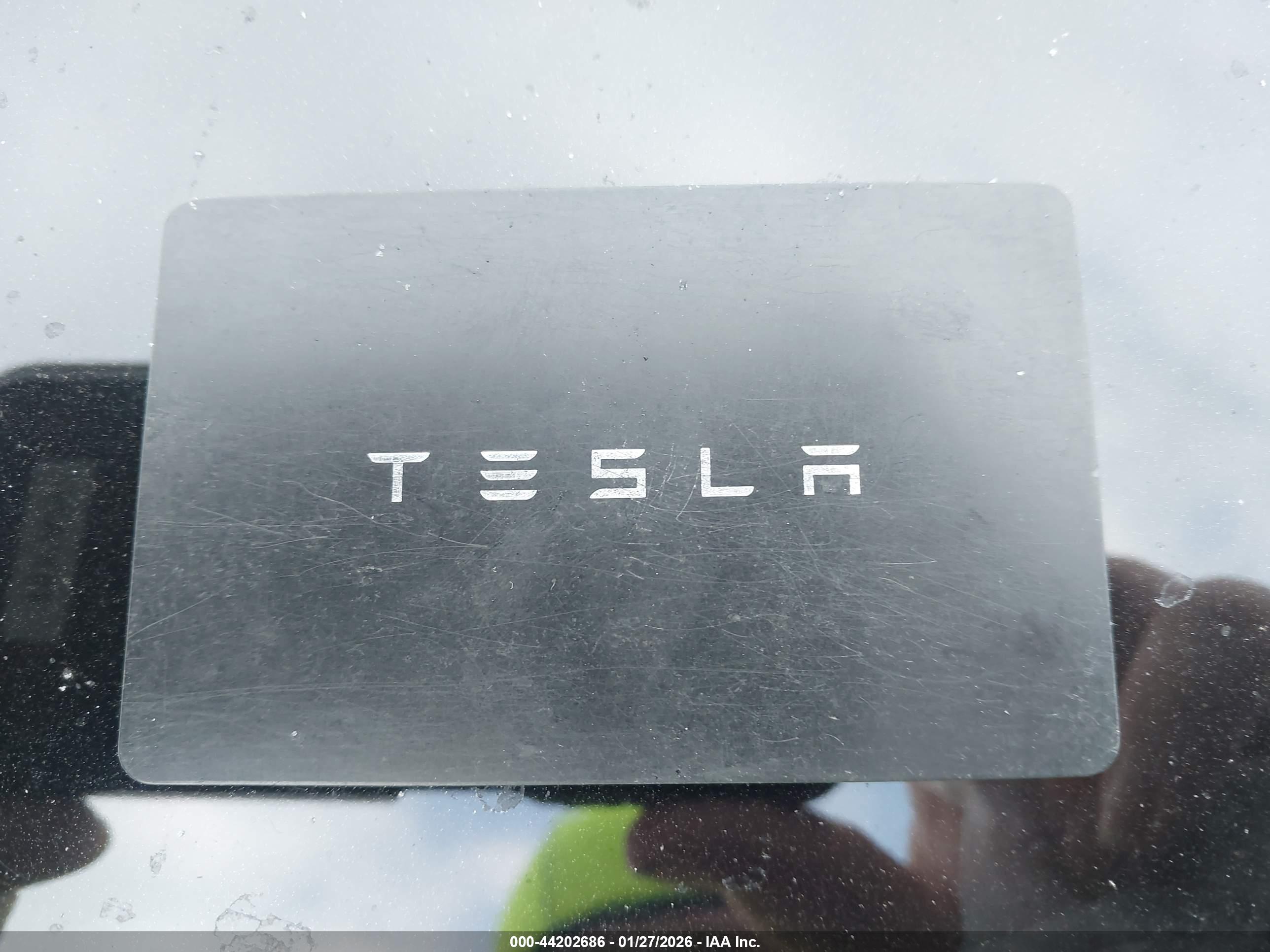 TESLA MODEL image 11