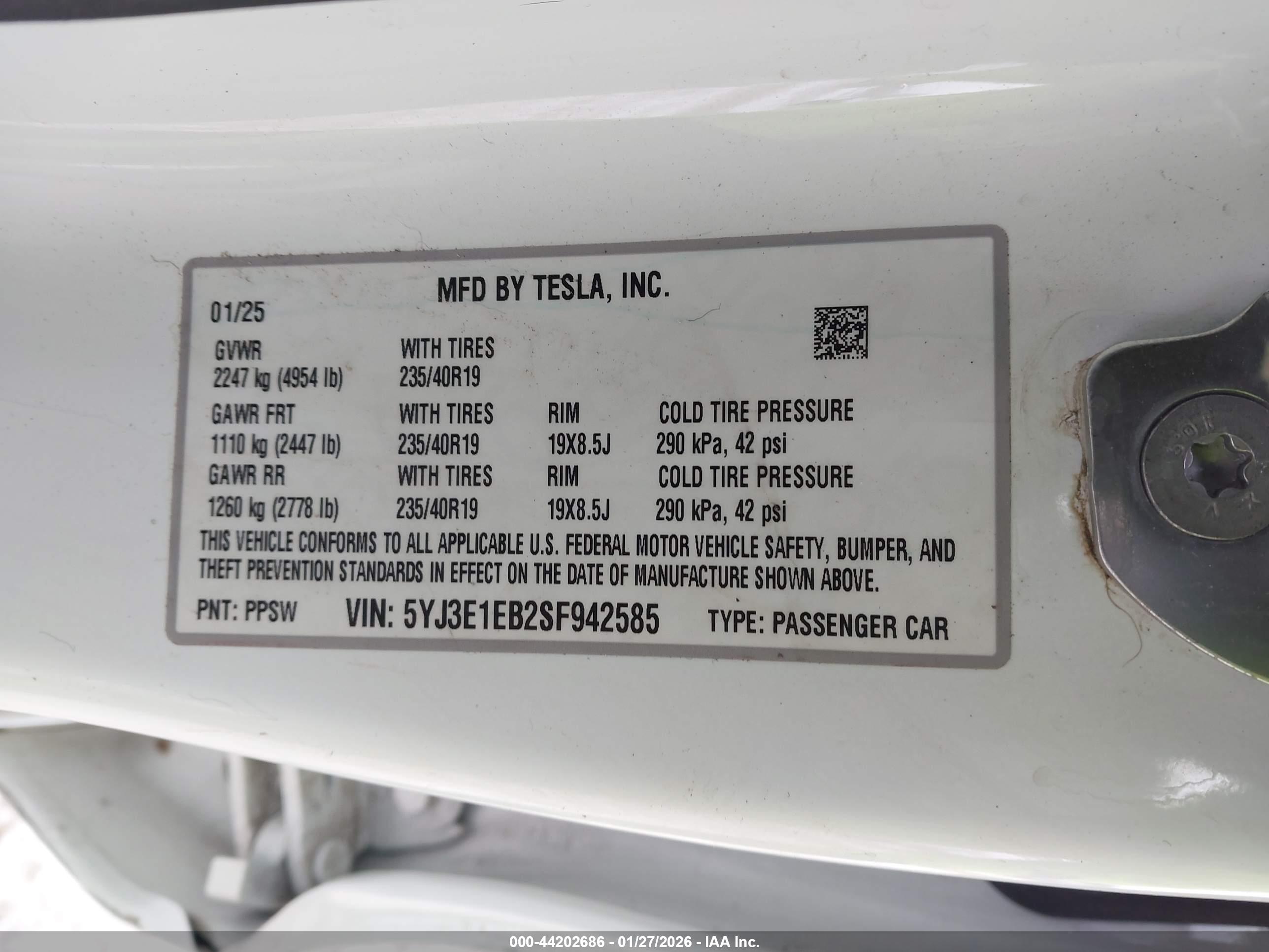 TESLA MODEL image 9
