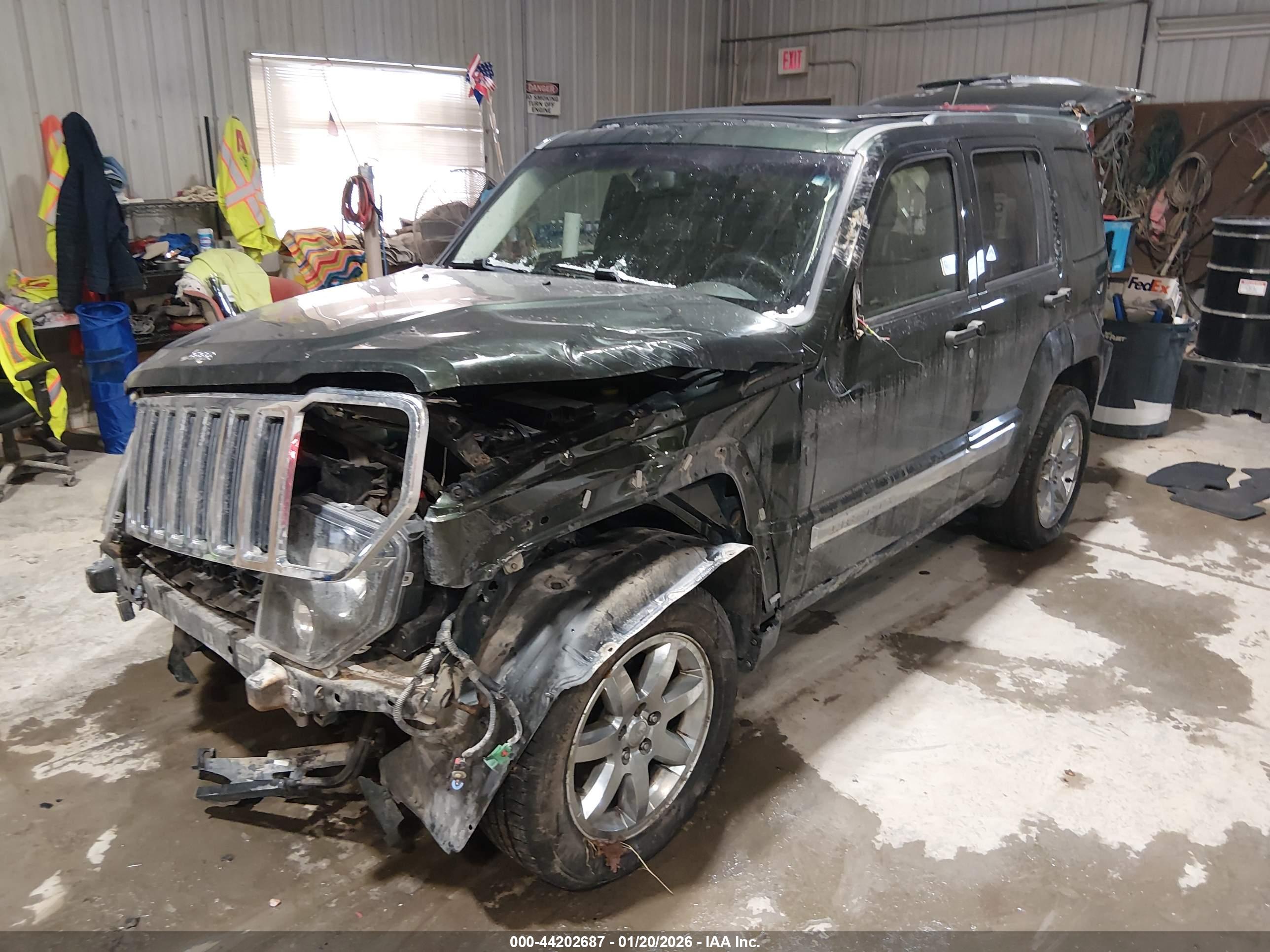 JEEP LIBERTY image 2