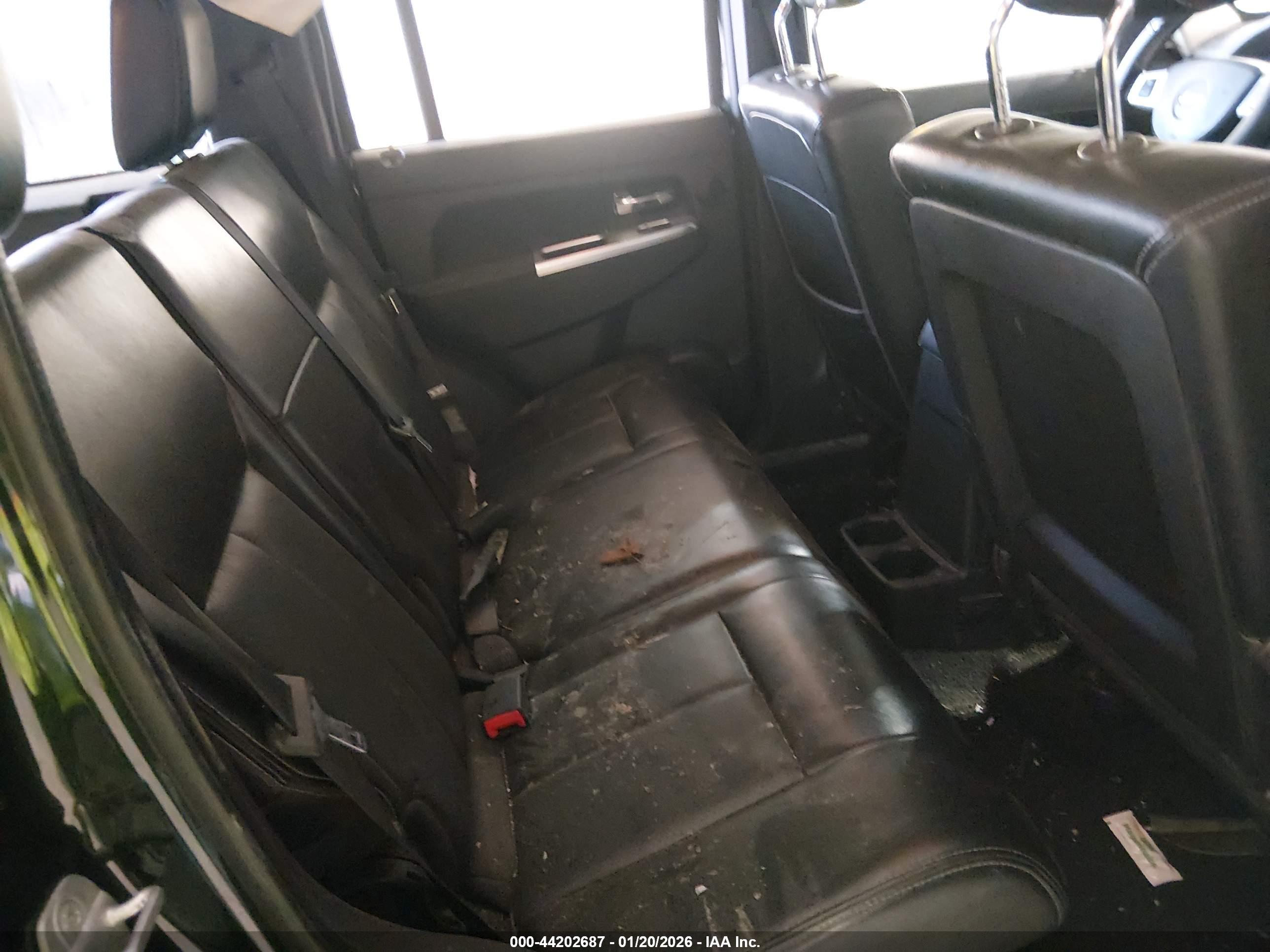 JEEP LIBERTY image 8