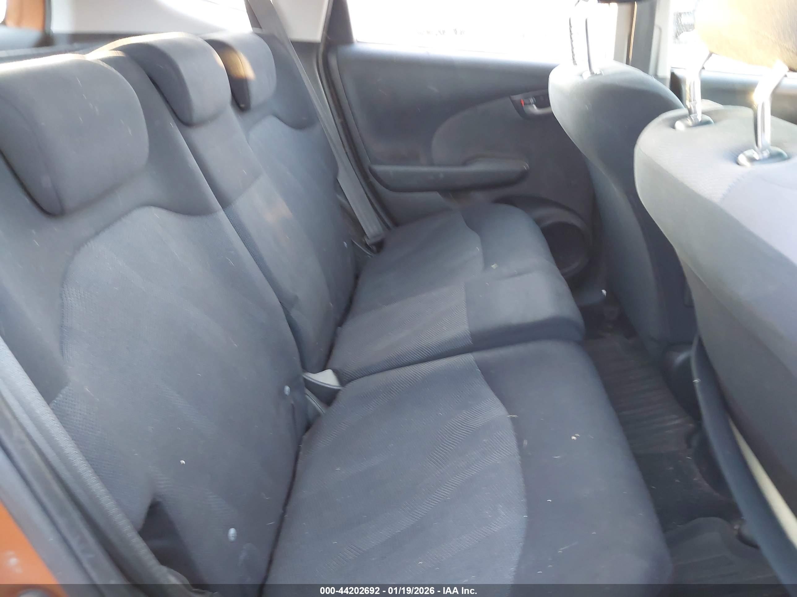 HONDA FIT image 8