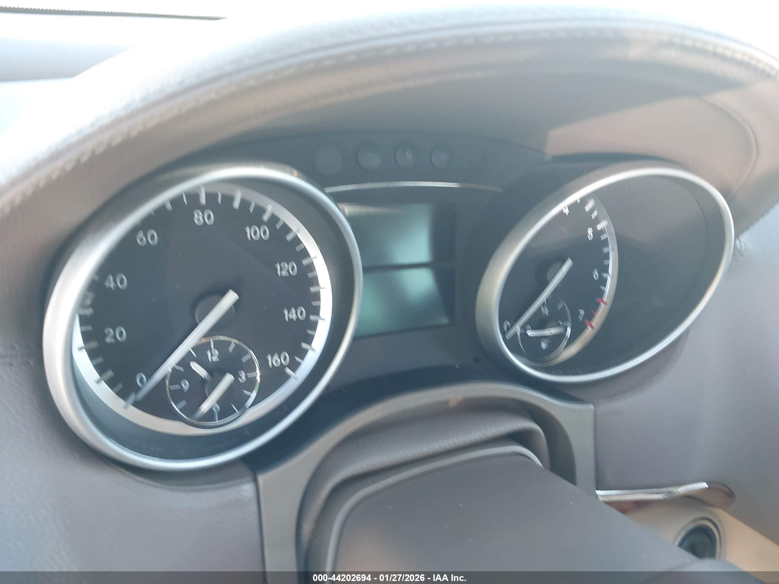 MERCEDES-BENZ GL image 7