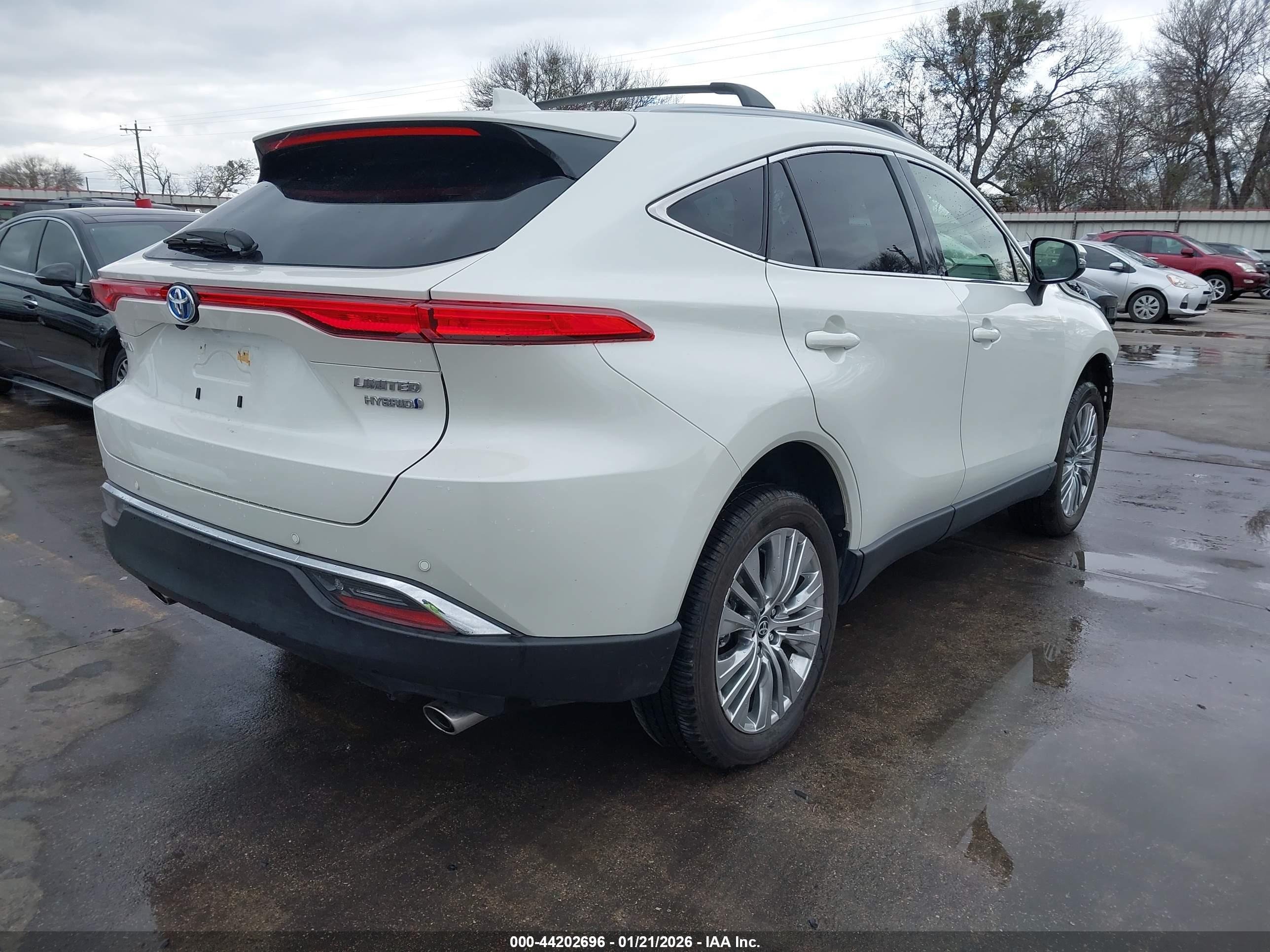 TOYOTA VENZA image 4