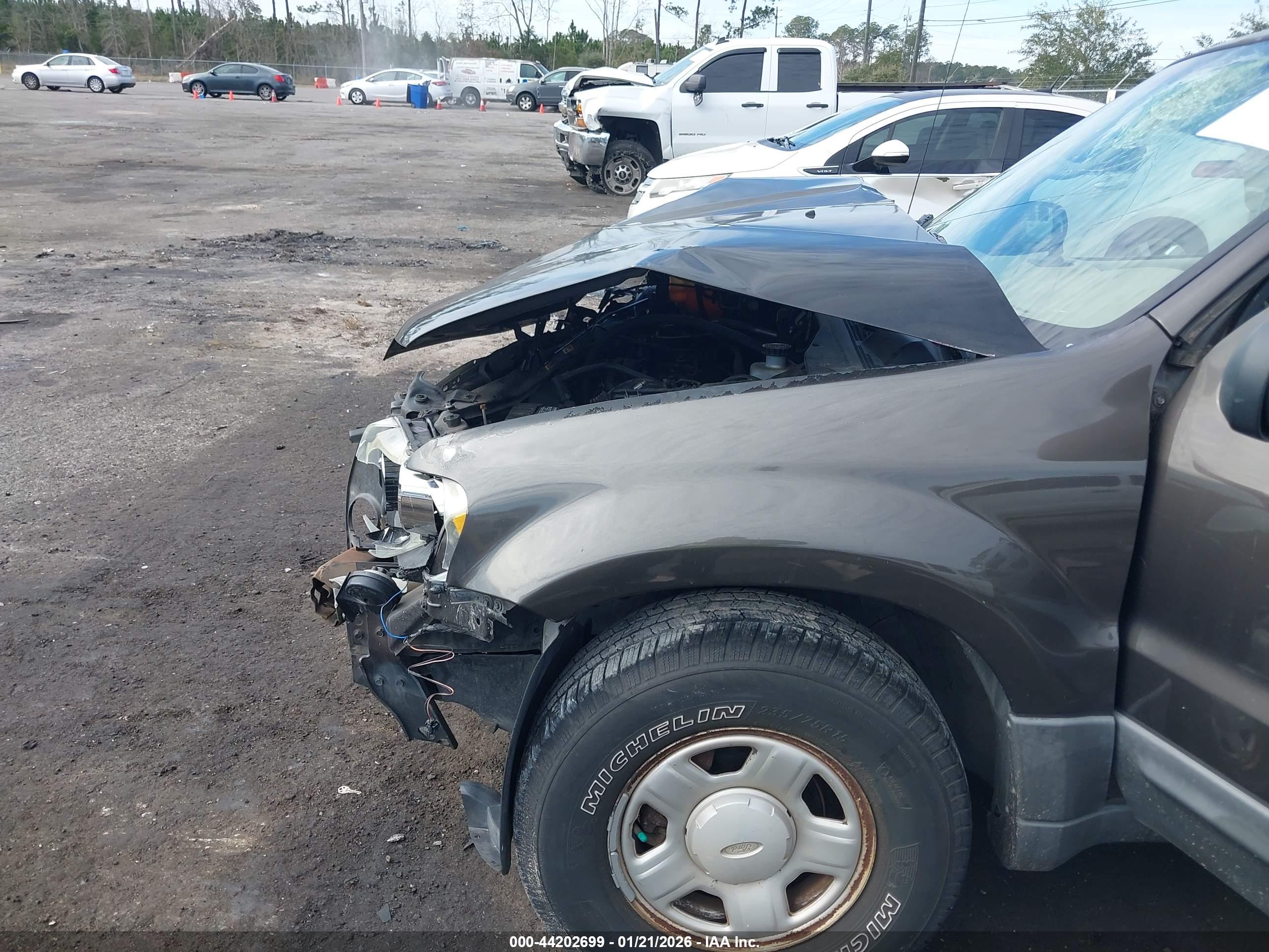 FORD ESCAPE image 6