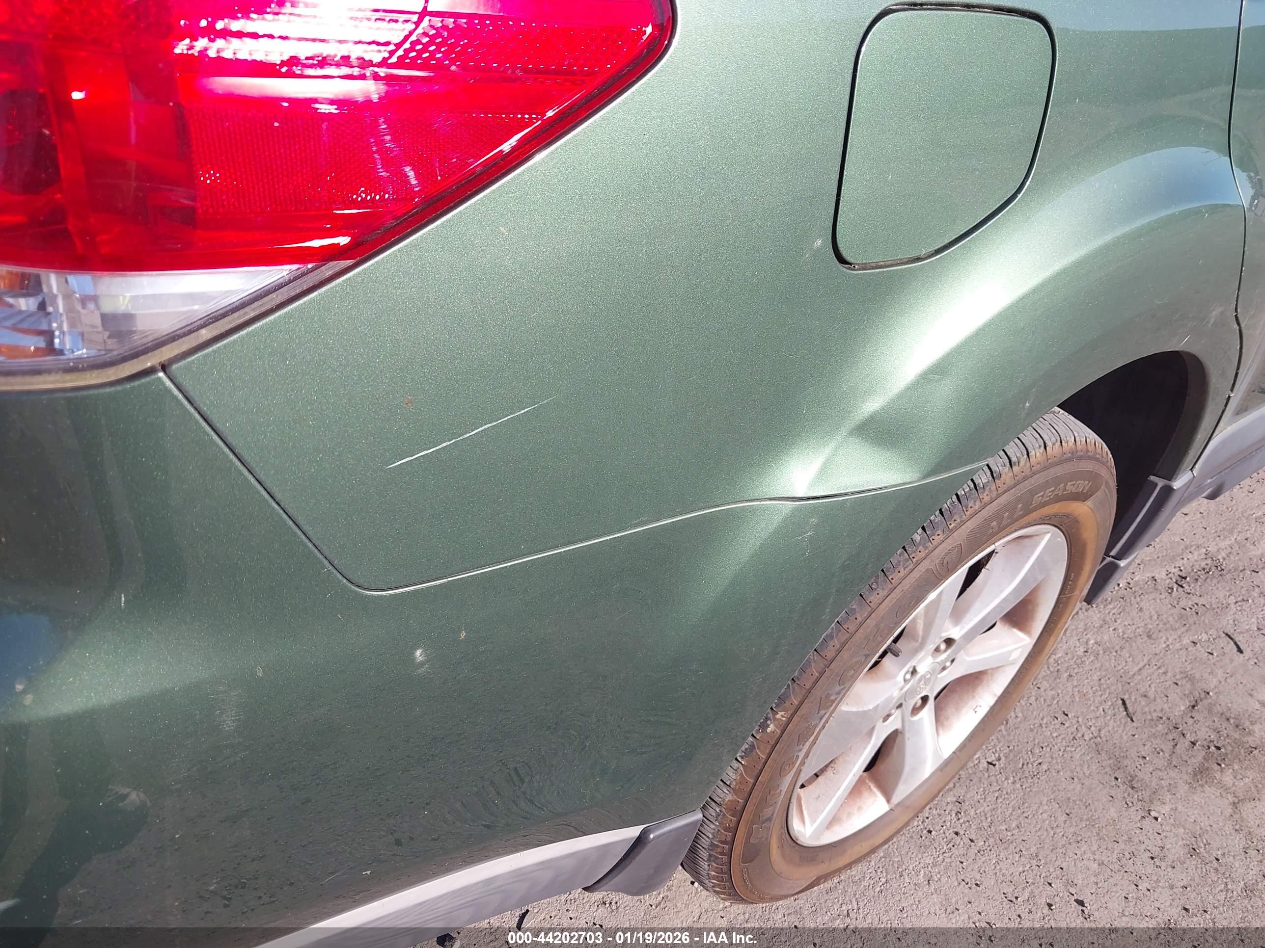 SUBARU OUTBACK image 6