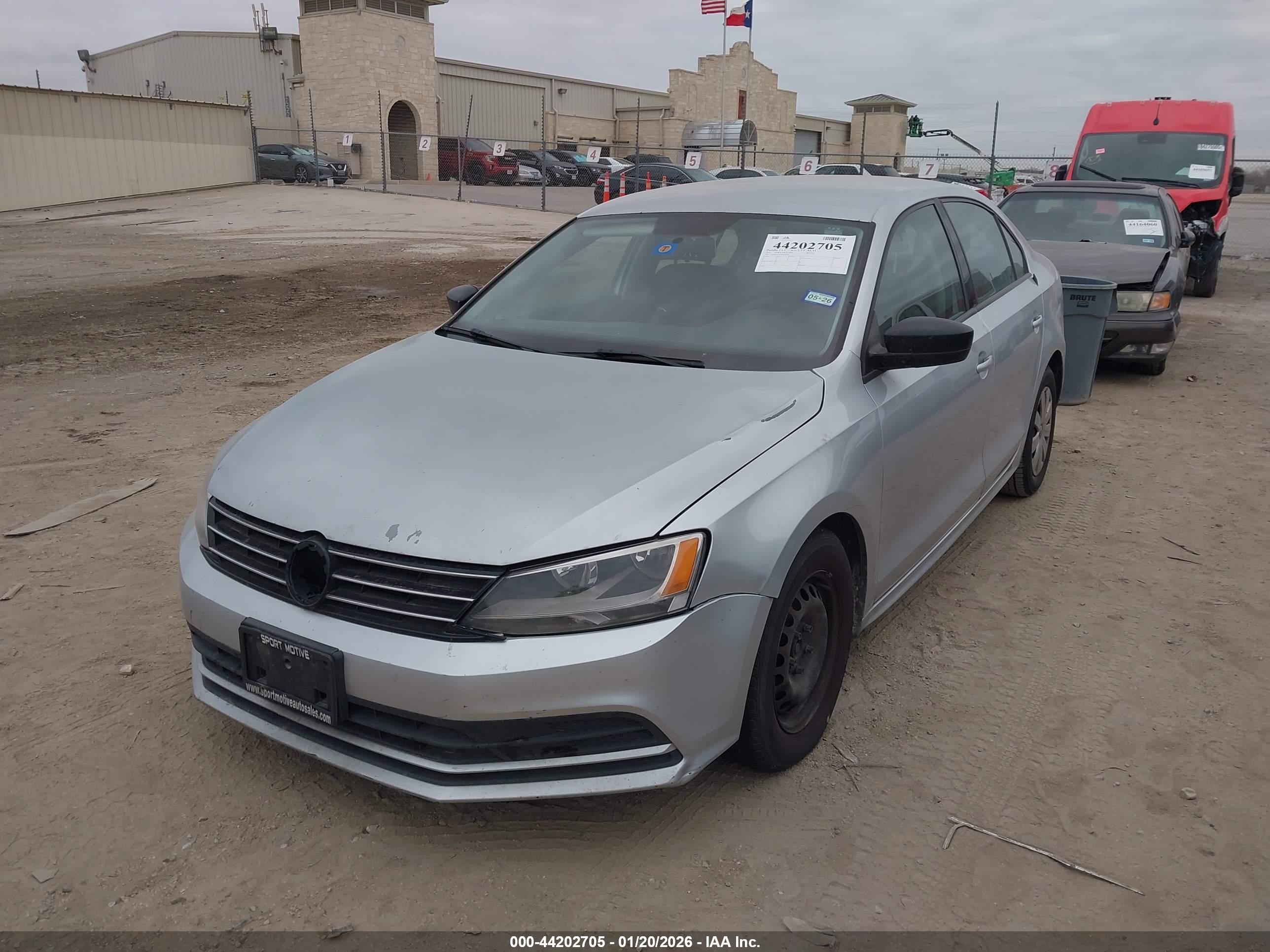 VOLKSWAGEN JETTA image 2