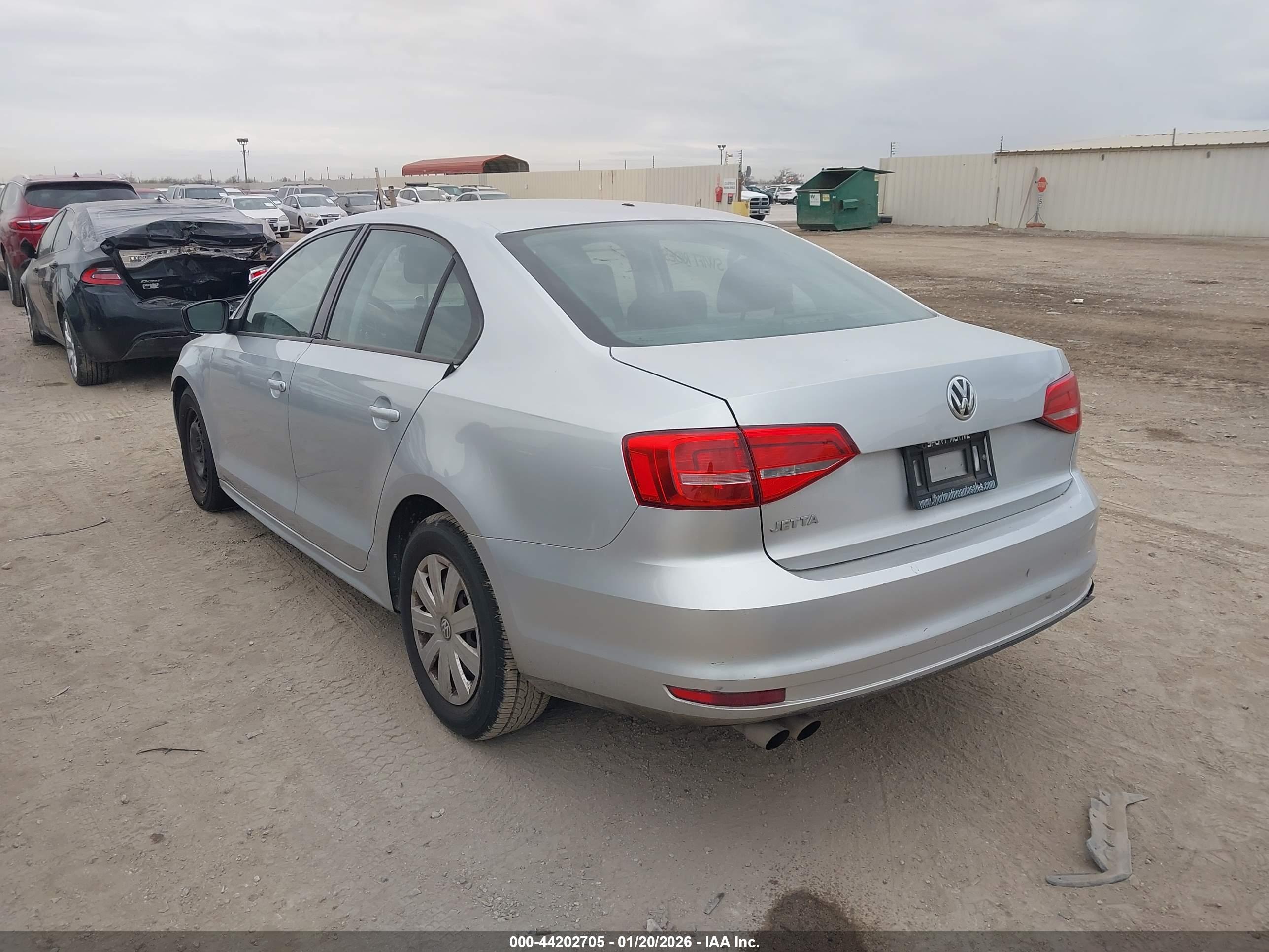 VOLKSWAGEN JETTA image 3