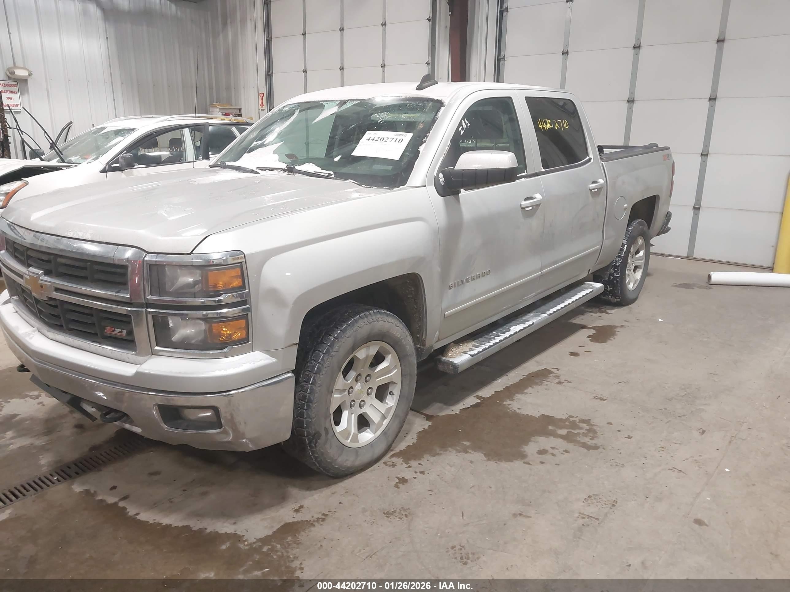 CHEVROLET SILVERADO image 2