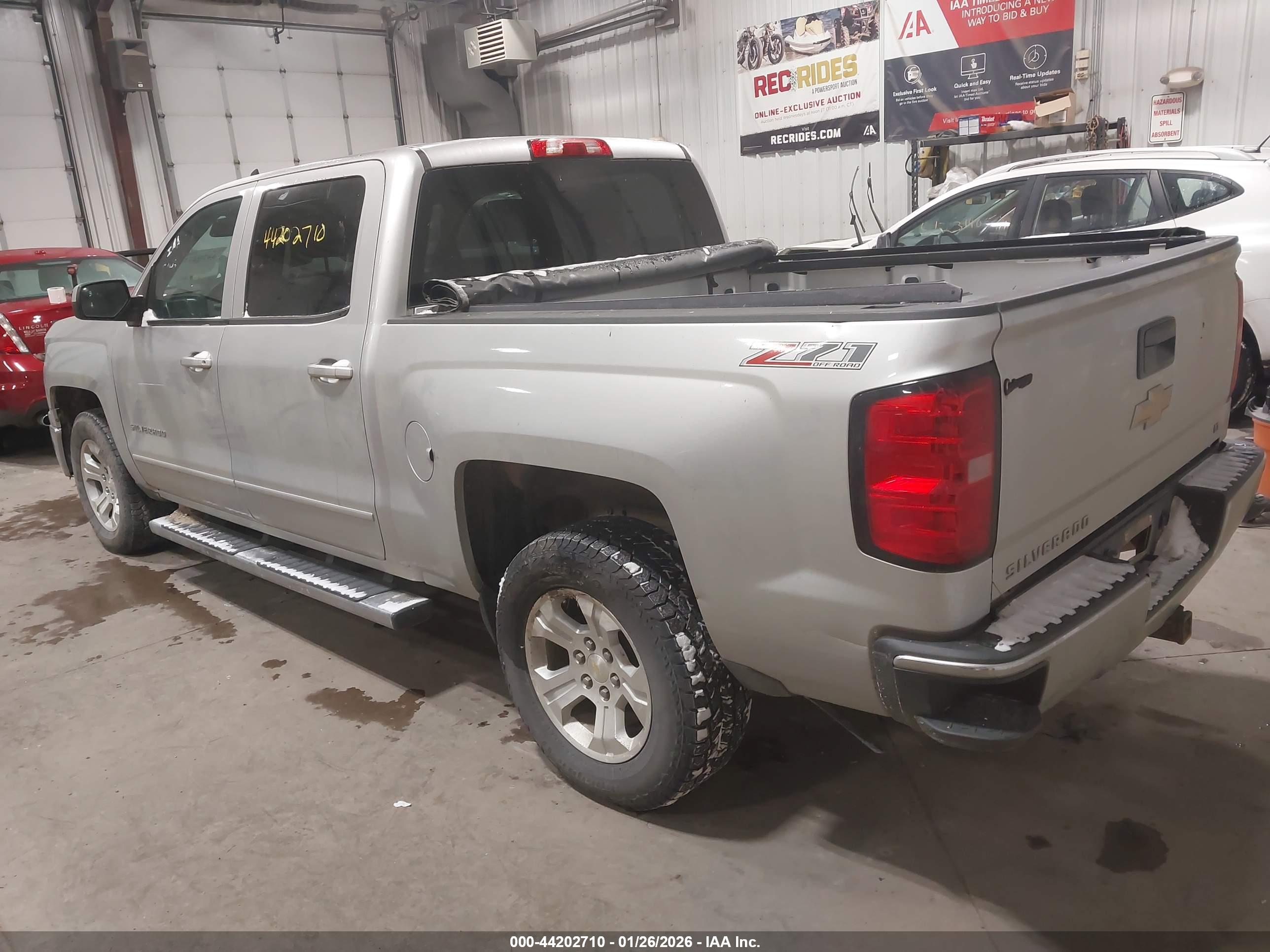 CHEVROLET SILVERADO image 3