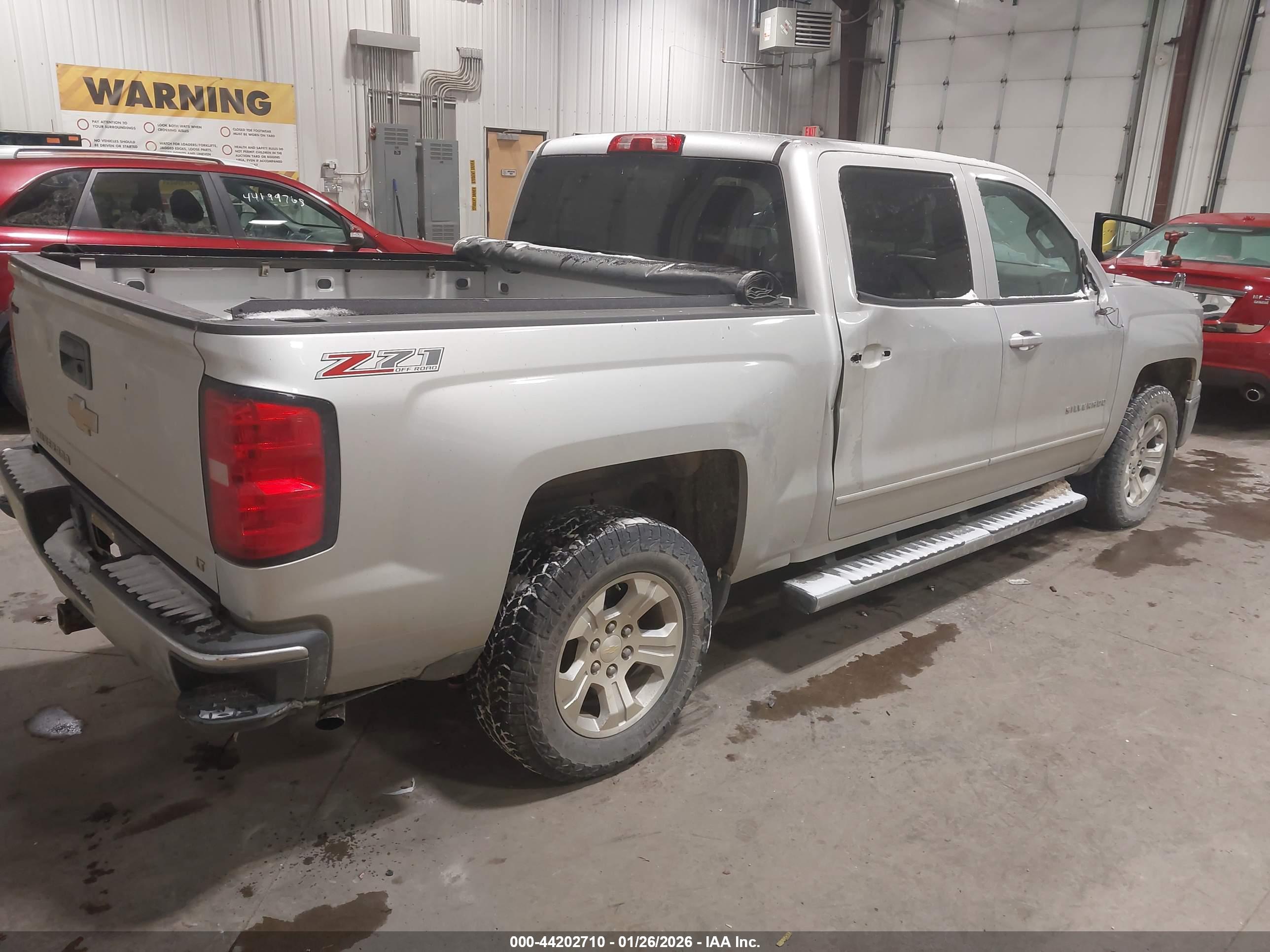 CHEVROLET SILVERADO image 4