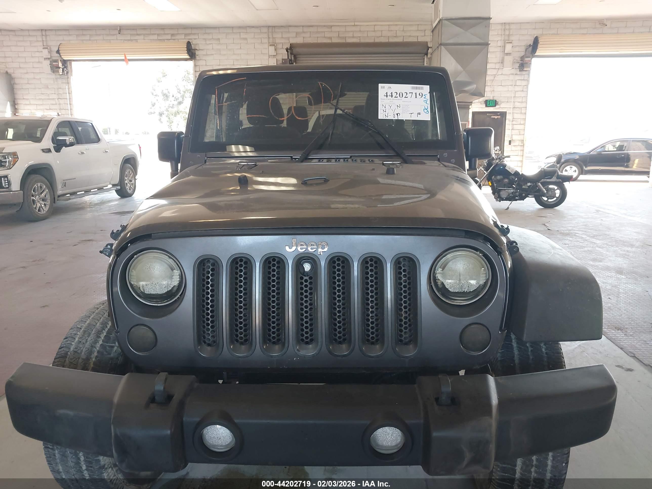 JEEP WRANGLER image 6