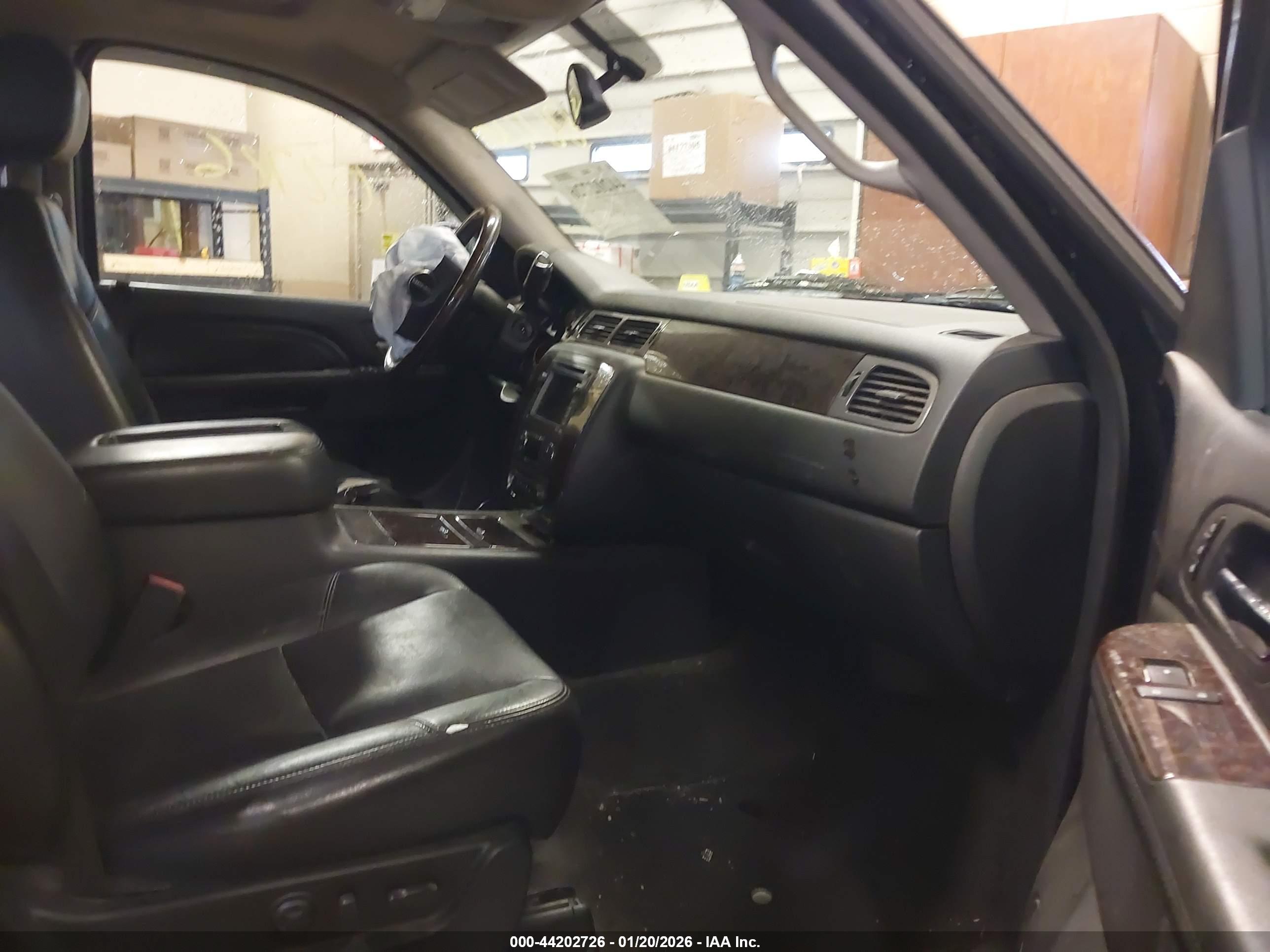 GMC YUKON image 5